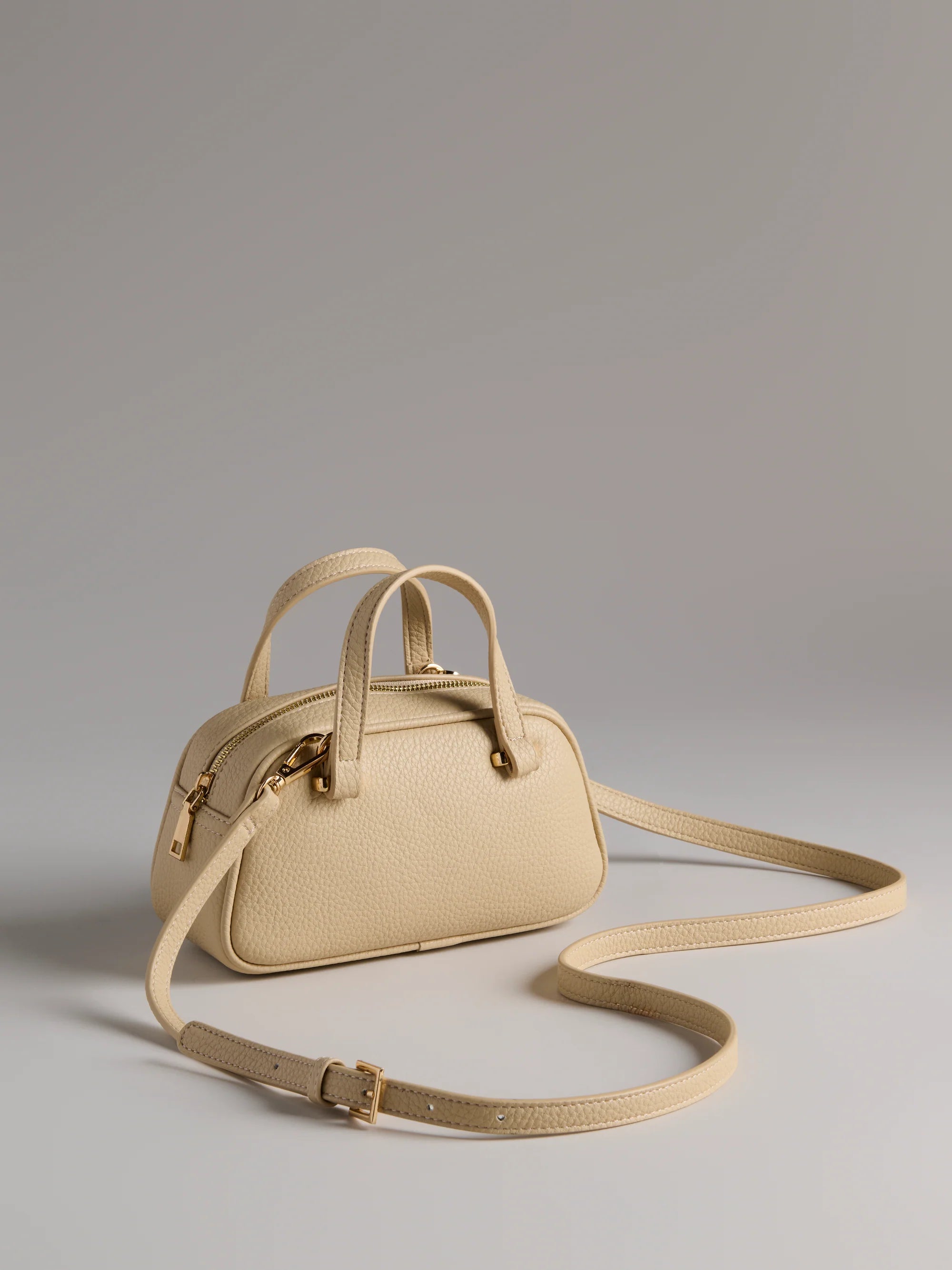 VALLERIE MINI TOP HANDLE