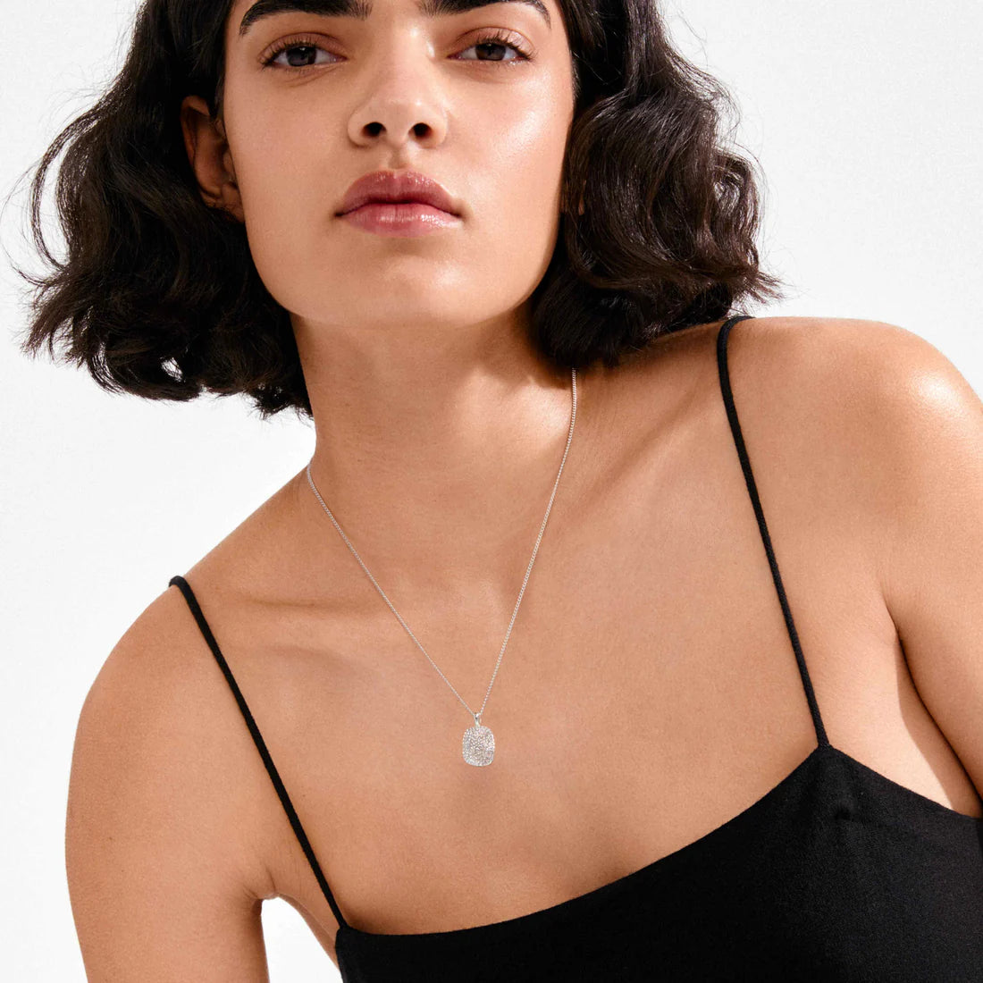EMBER PENDANT NECKLACE