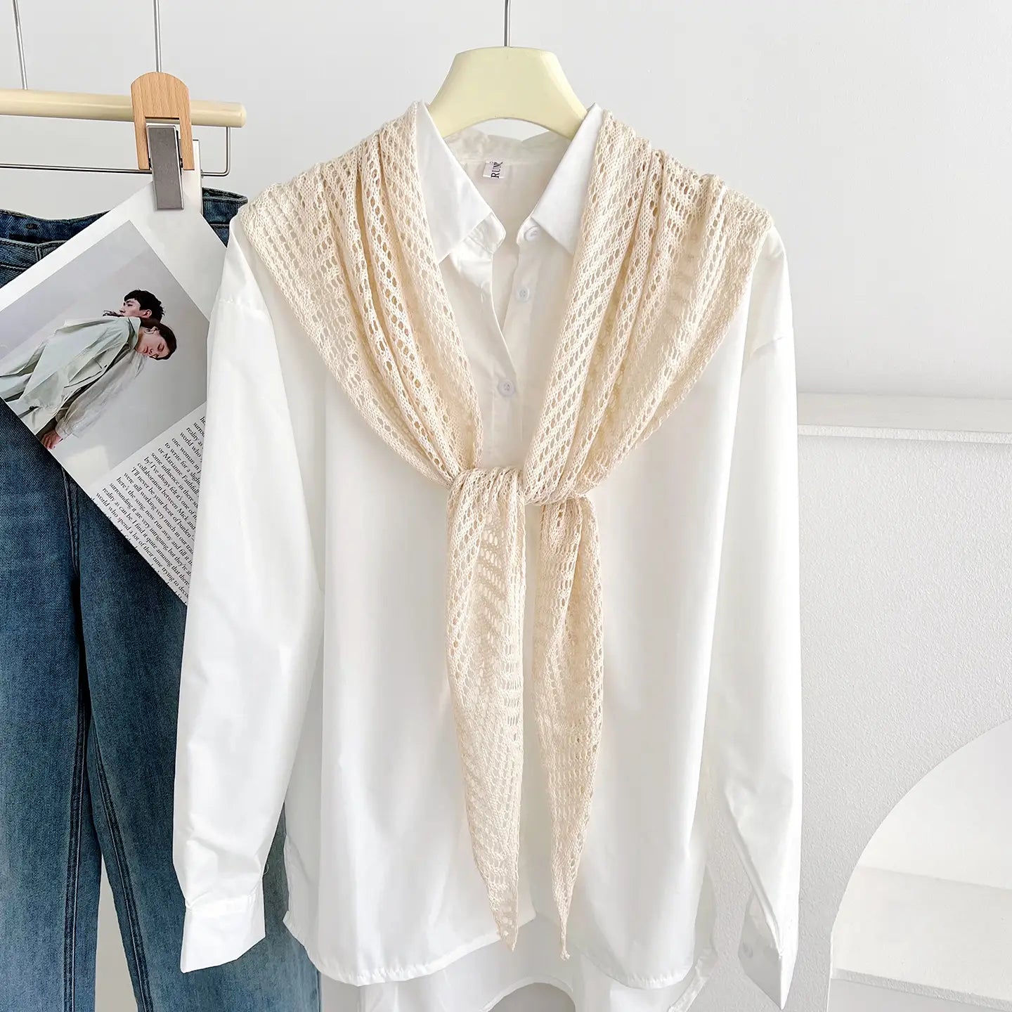 LACE TRIANGLE SCARF