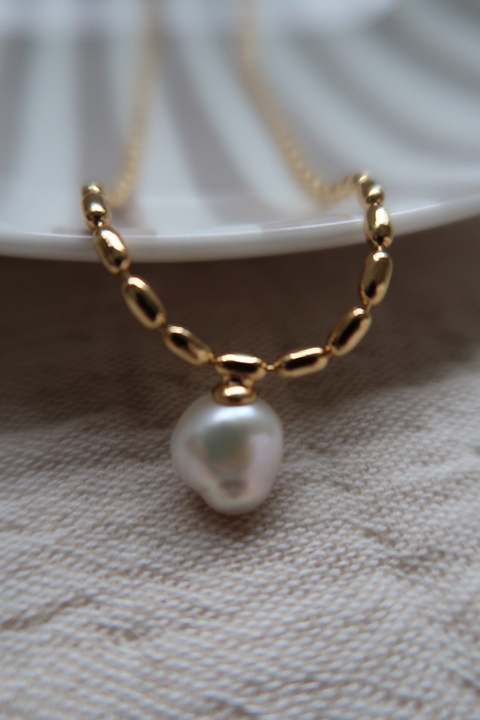 VINTAGE PEARL NECKLACE