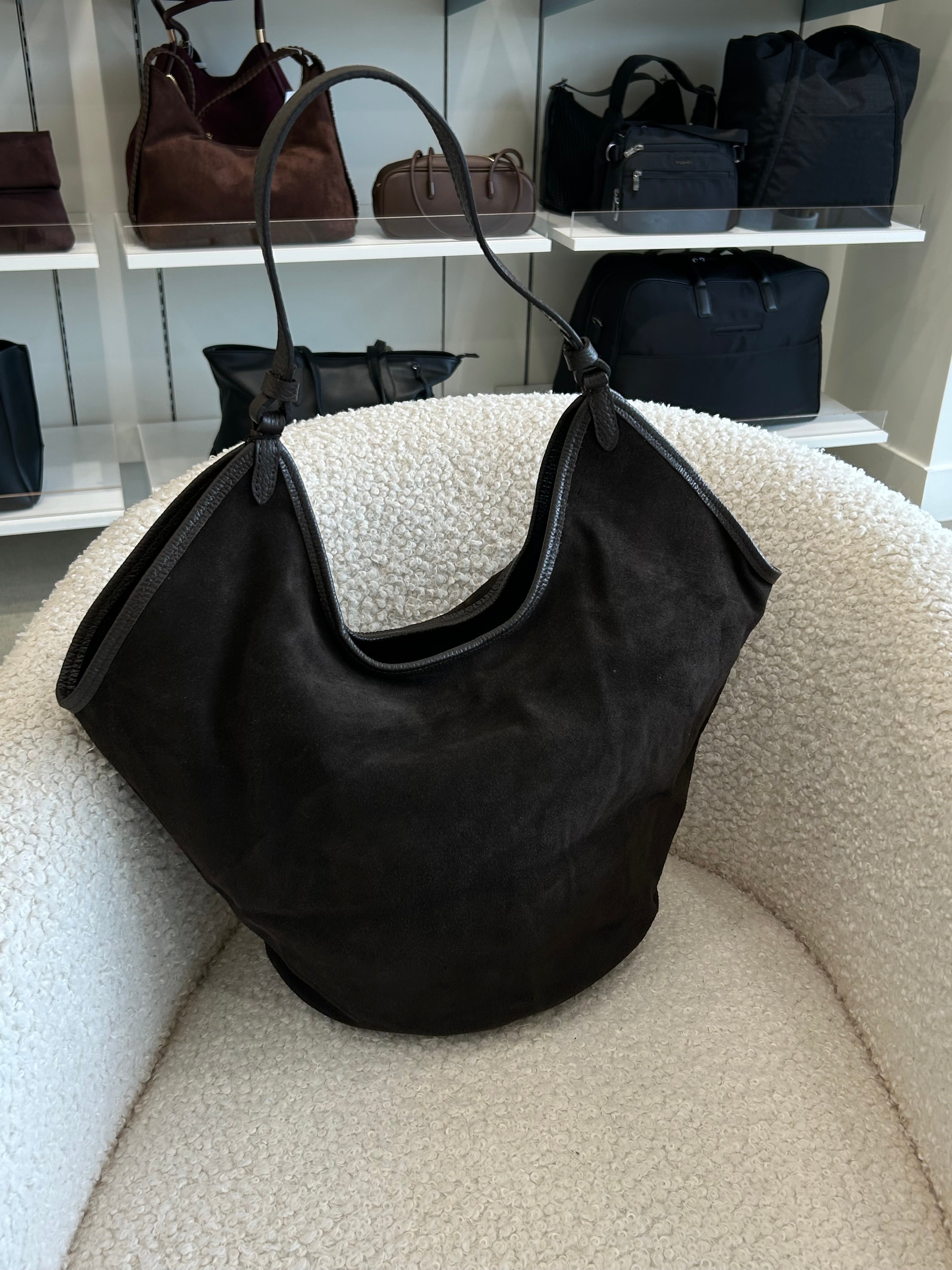 STAKA SUEDE TOTE