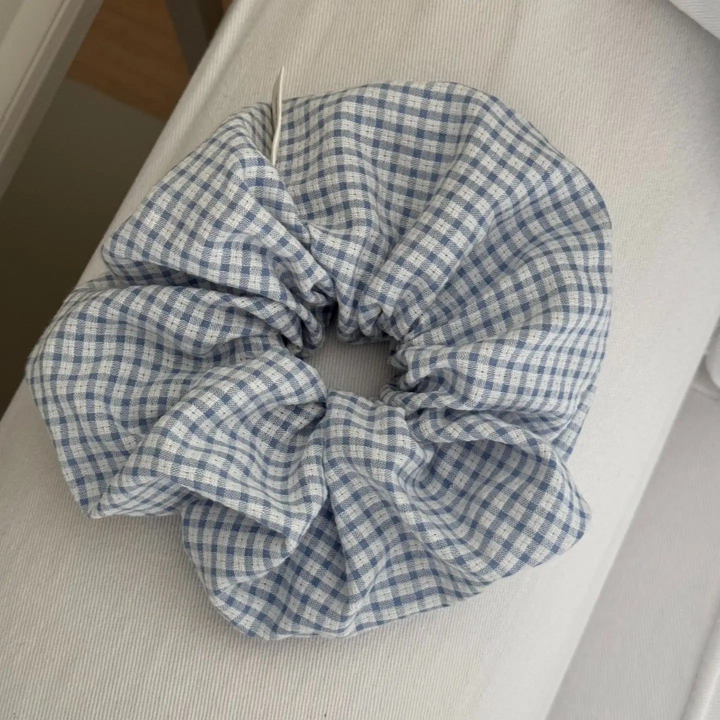 GINGHAM SCRUNCHIE