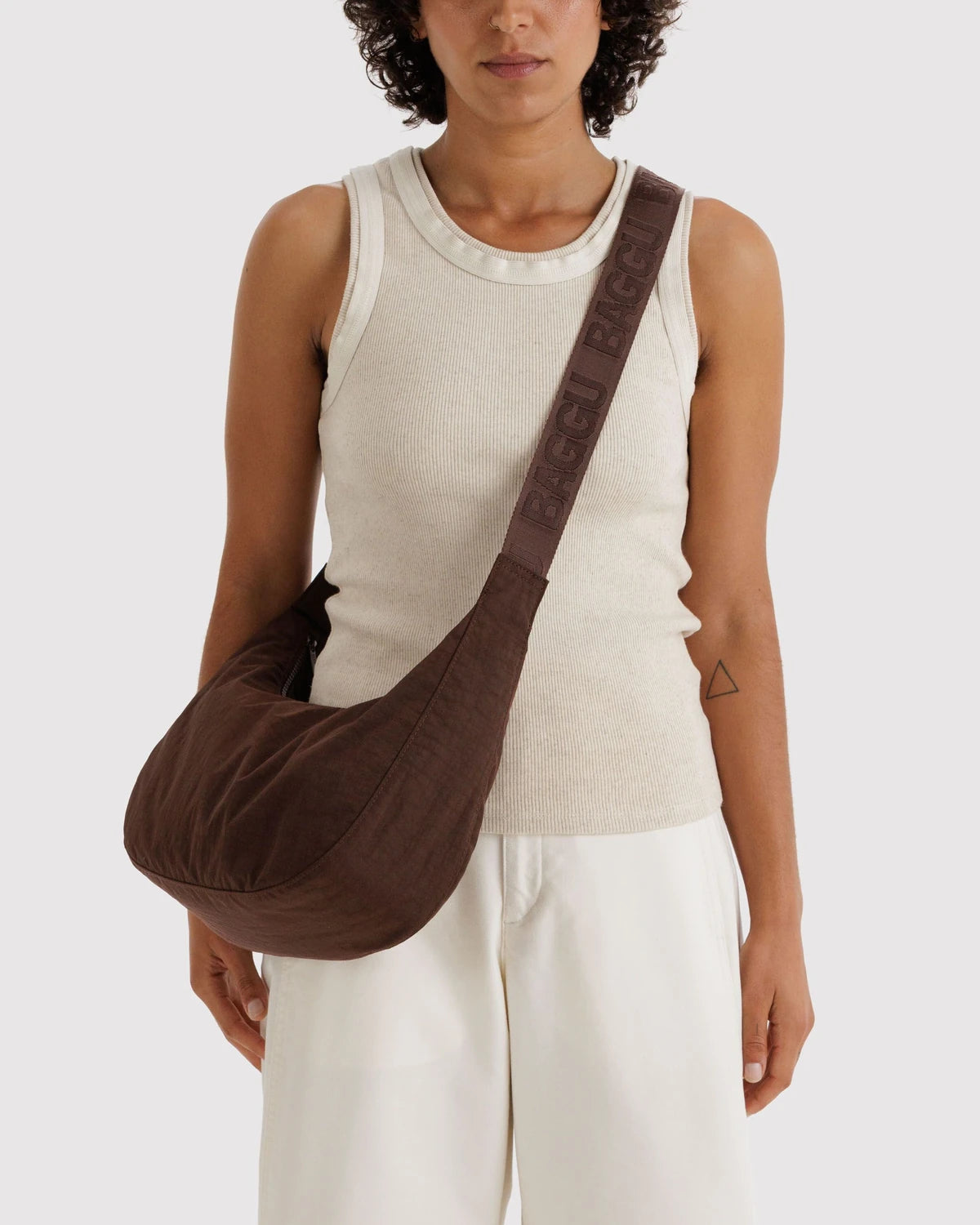 MEDIUM CRESCENT BAG