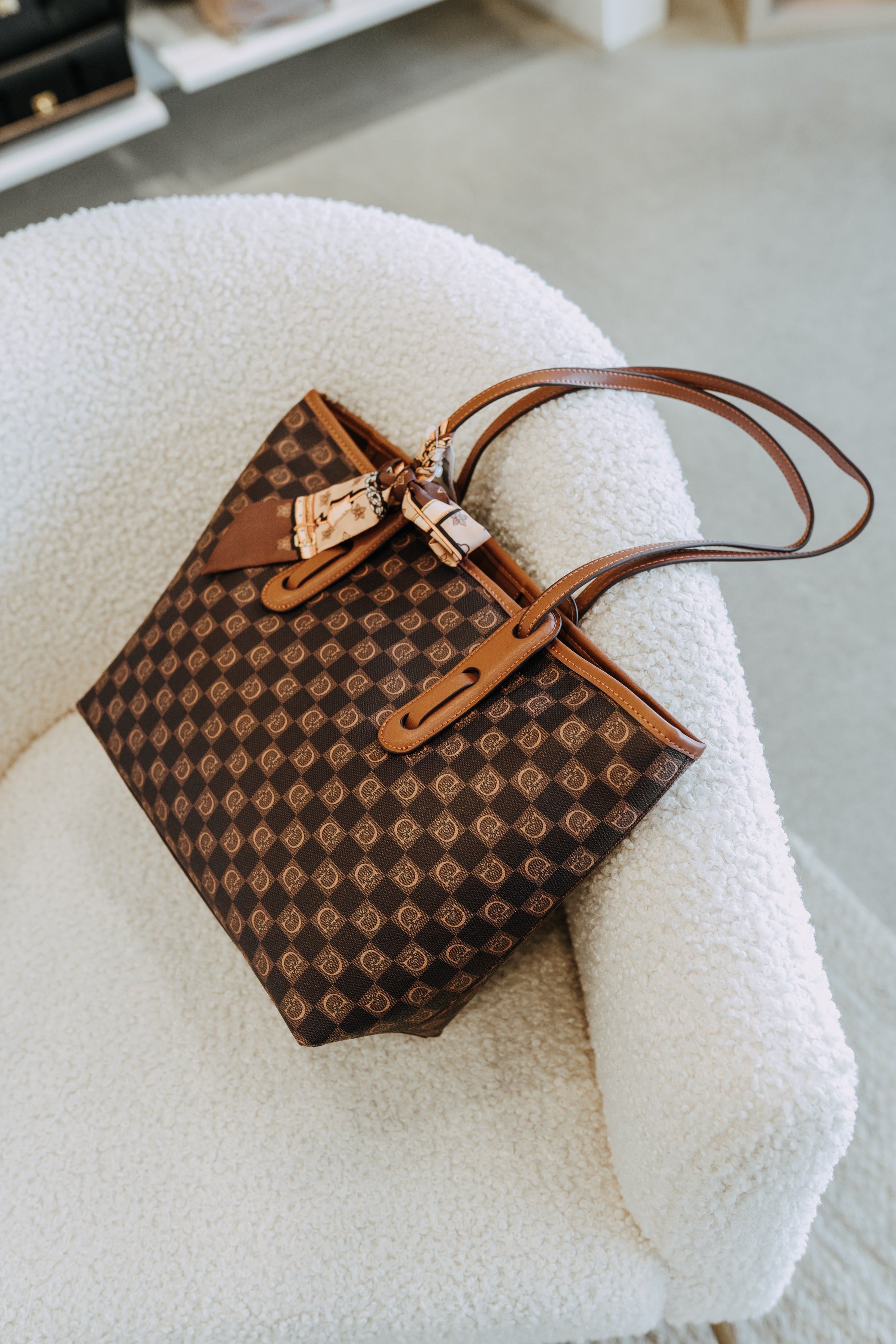 MONARCH CHECK TOTE