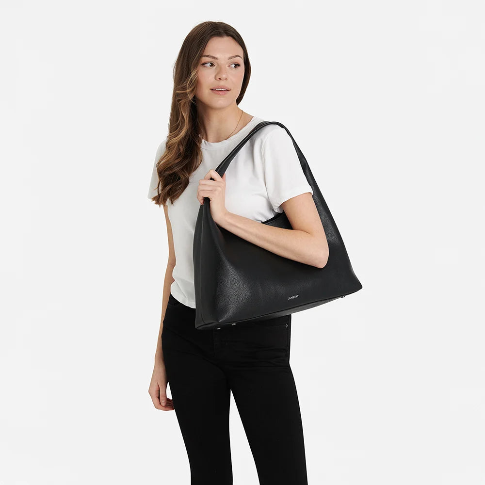 CHELSEA HOBO BAG