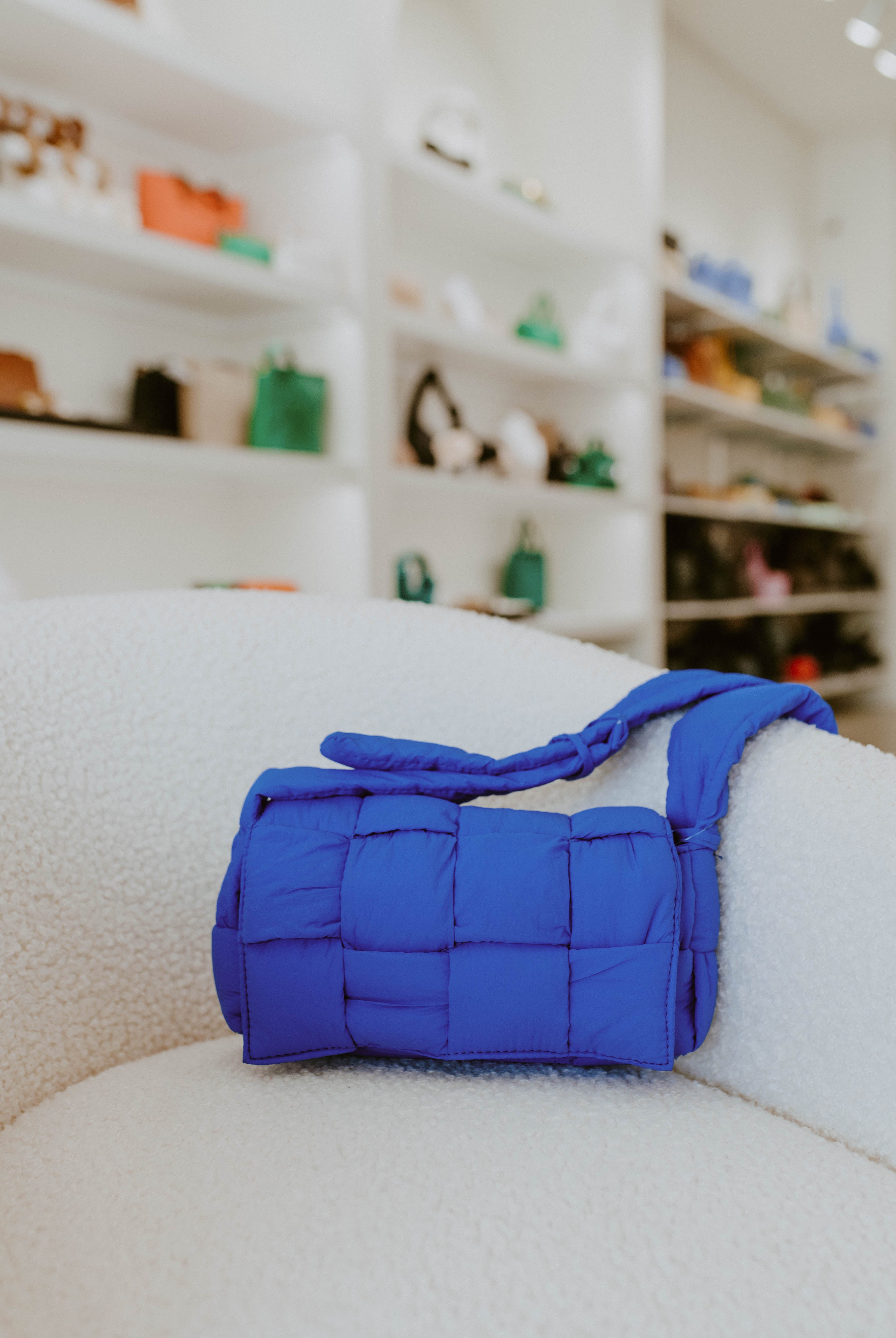 ARIANA CROSSBODY CLUTCH