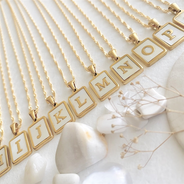 CARRIE LETTER NECKLACE