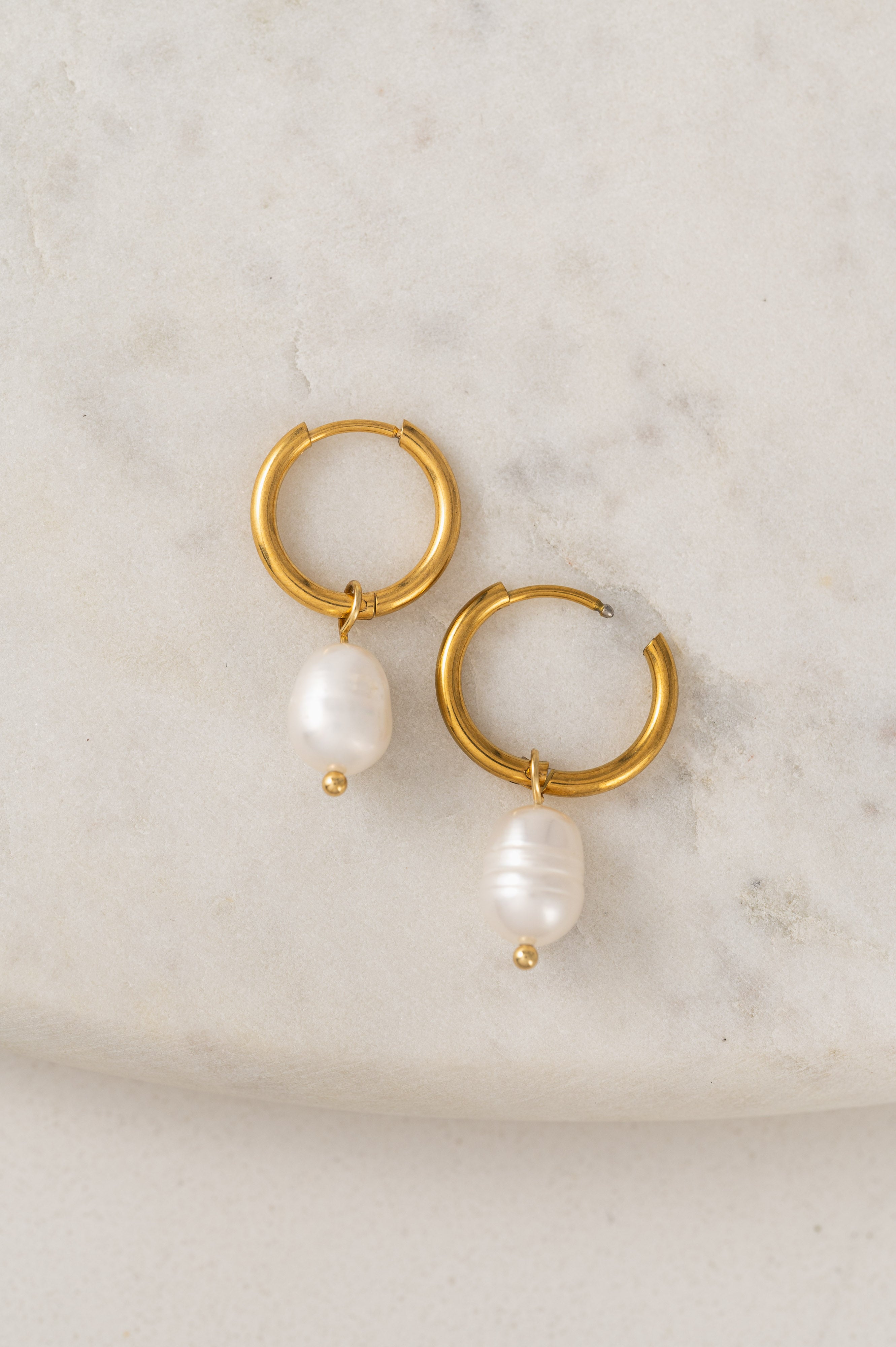 OCEAN PEARL HOOPS