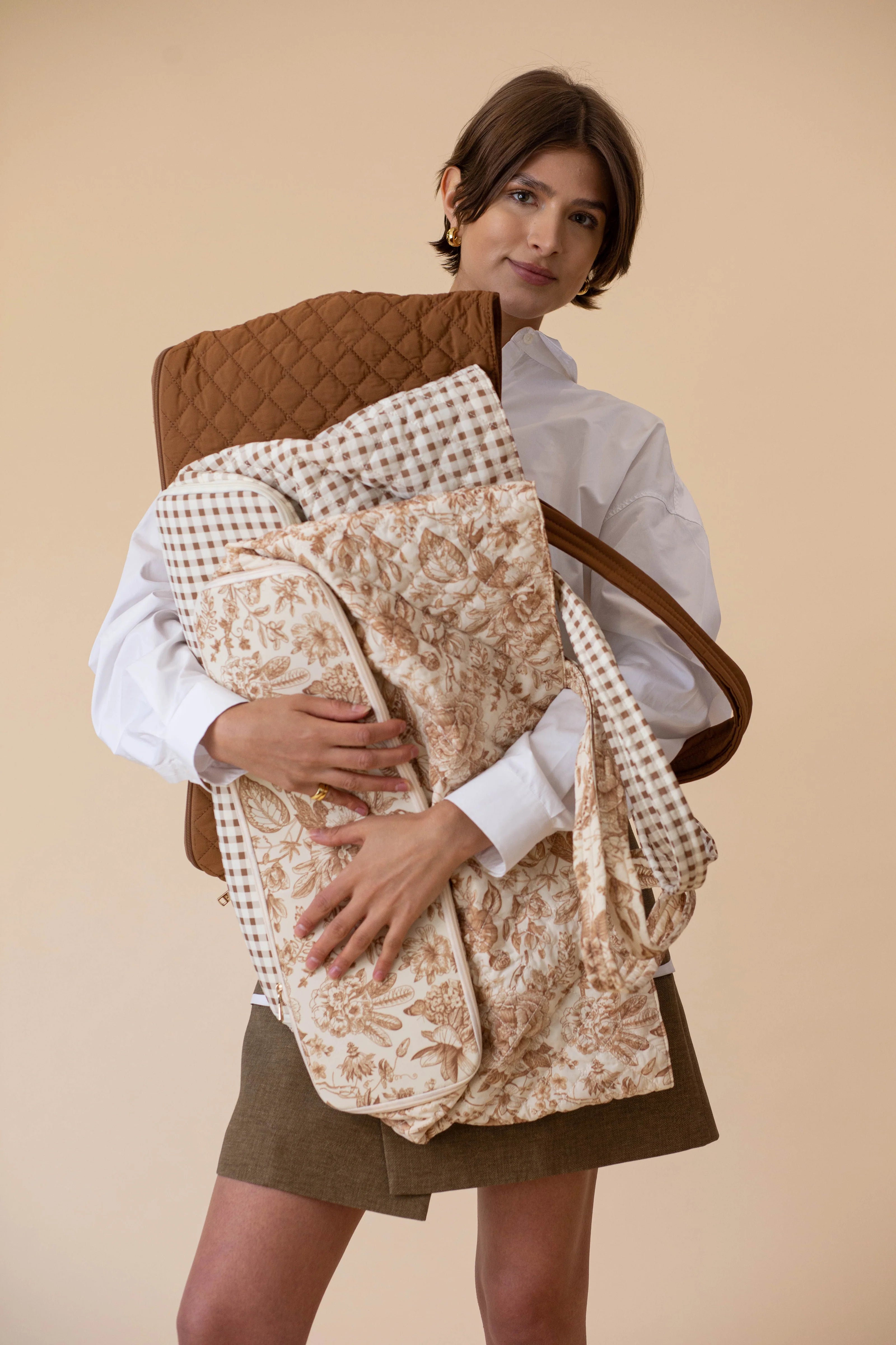 QUILTED EXPANDABLE TOTE