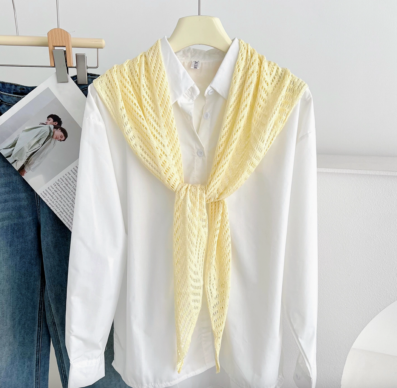 LACE TRIANGLE SCARF