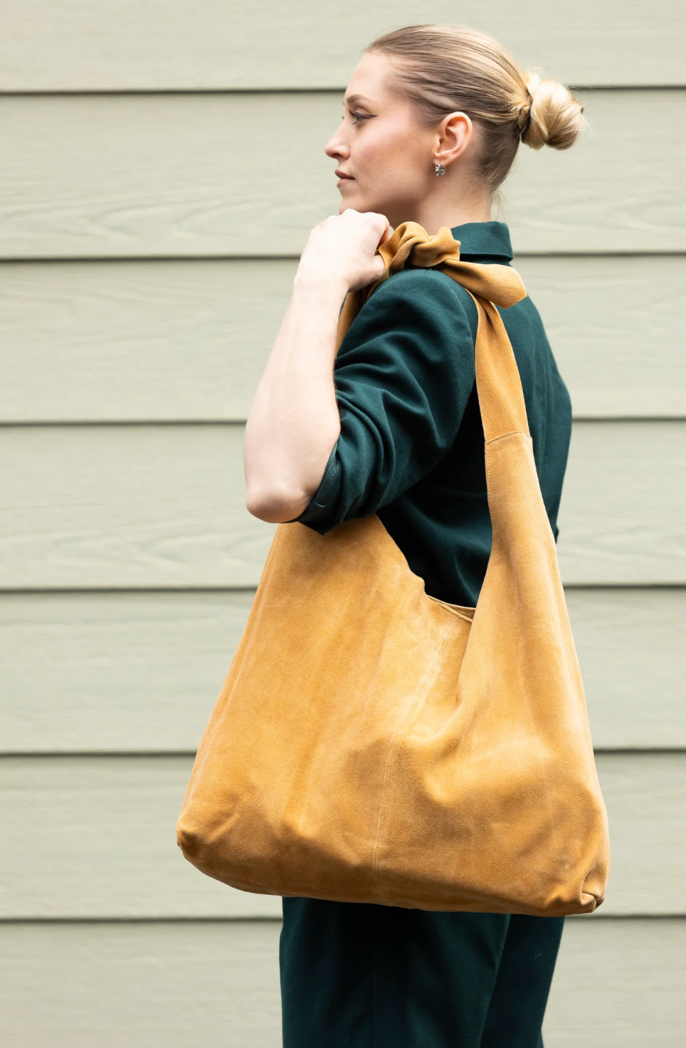 KNOT SUEDE TOTE