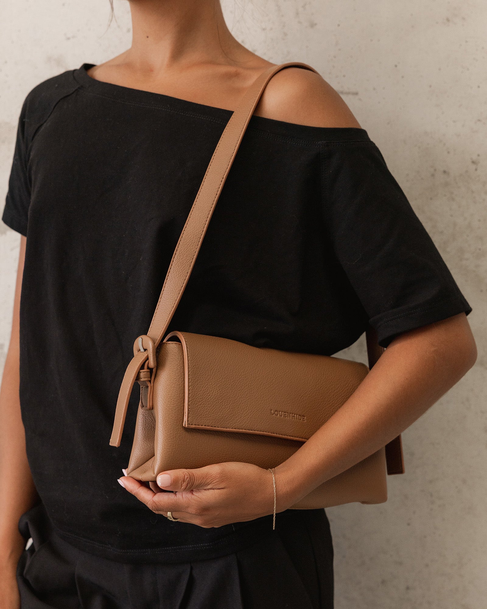 SOPHIA CROSSBODY
