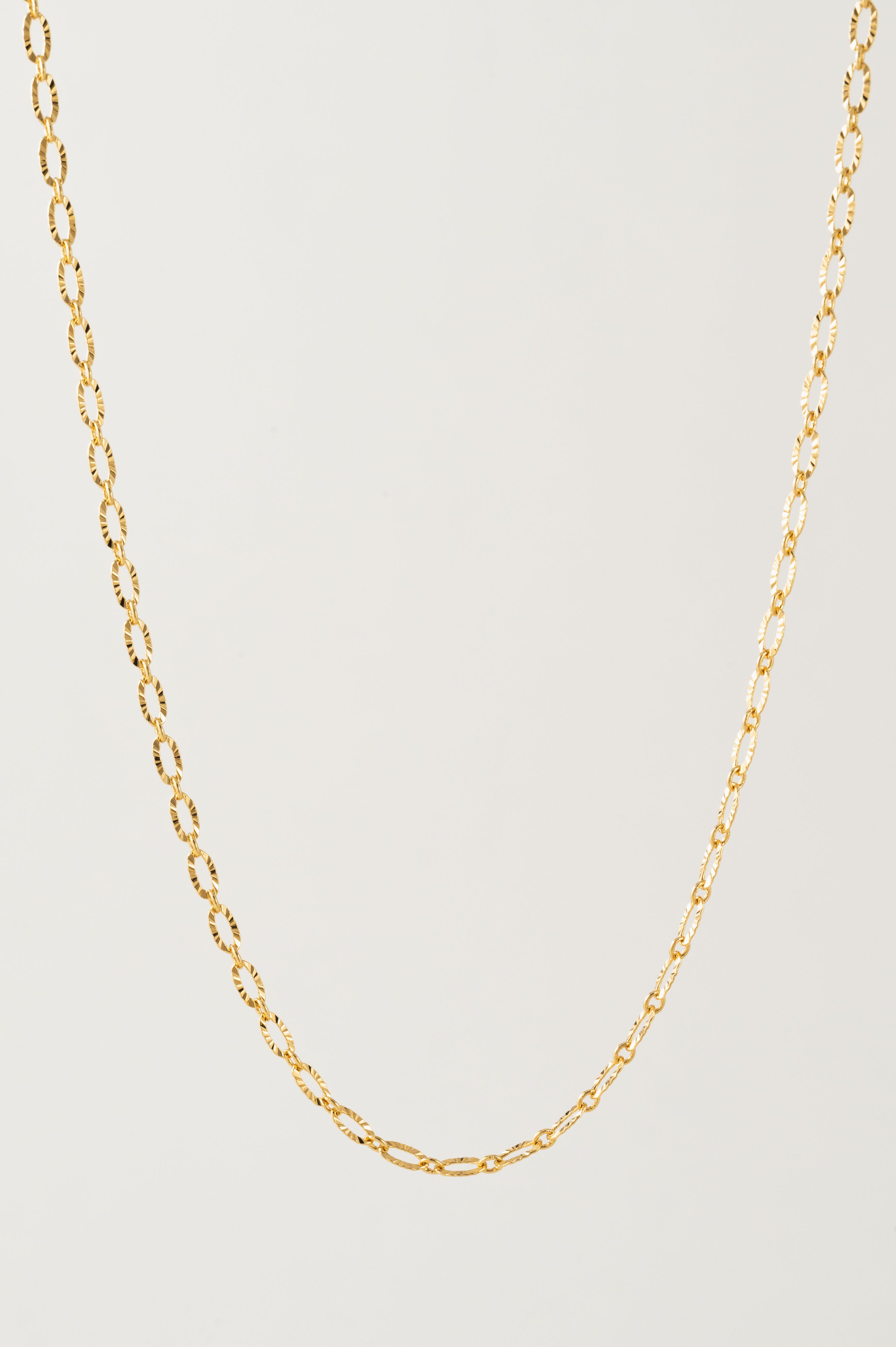 SWIFT CHAIN NECKLACE