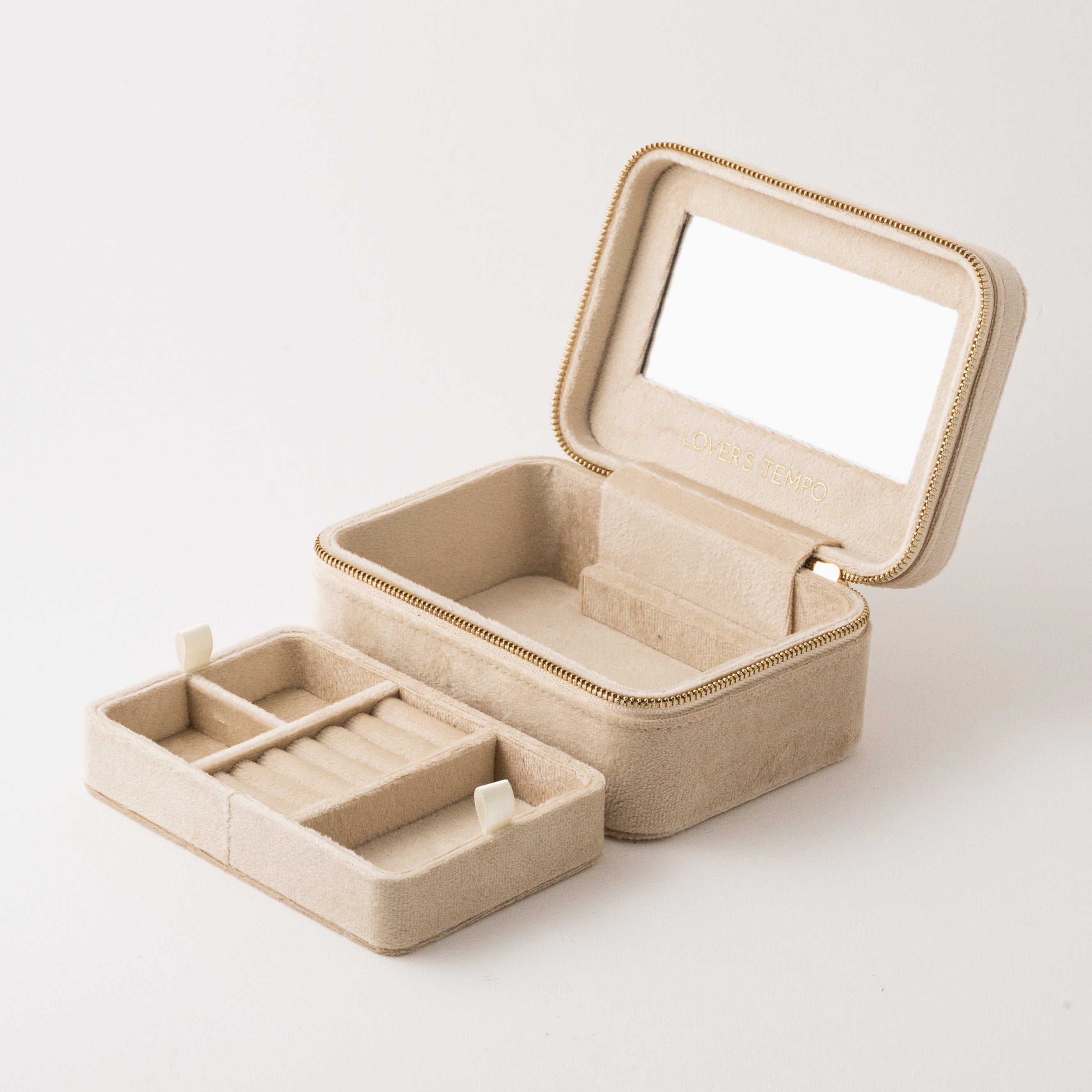 TREASURE JEWELRY CASE