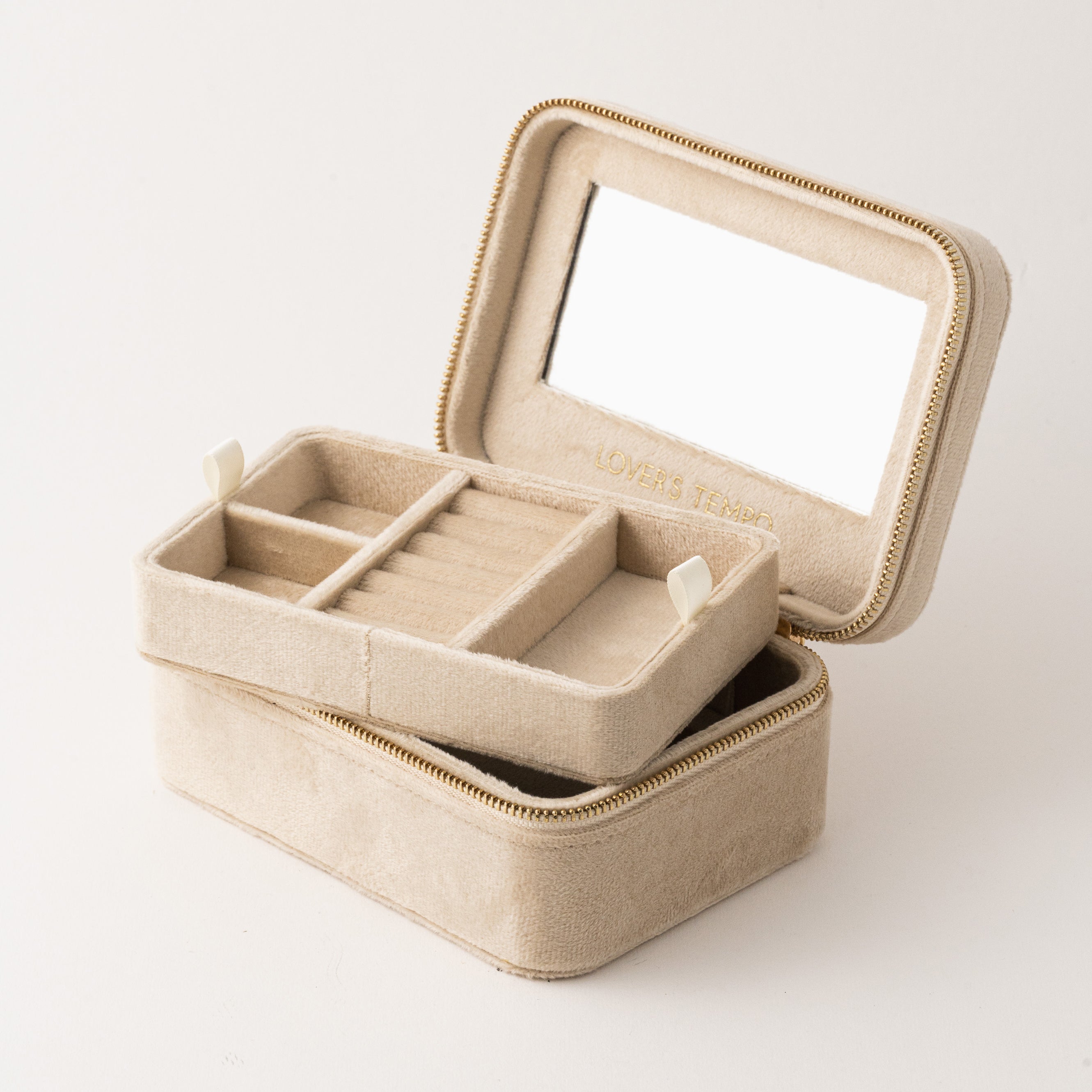 TREASURE JEWELRY CASE