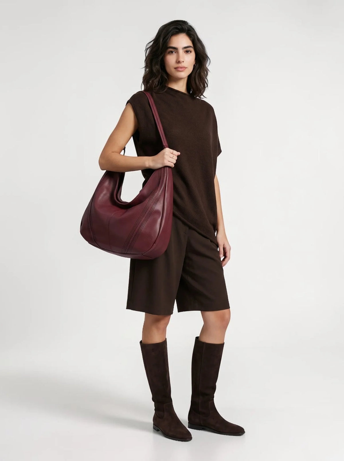 VIVIENNE HOBO BAG