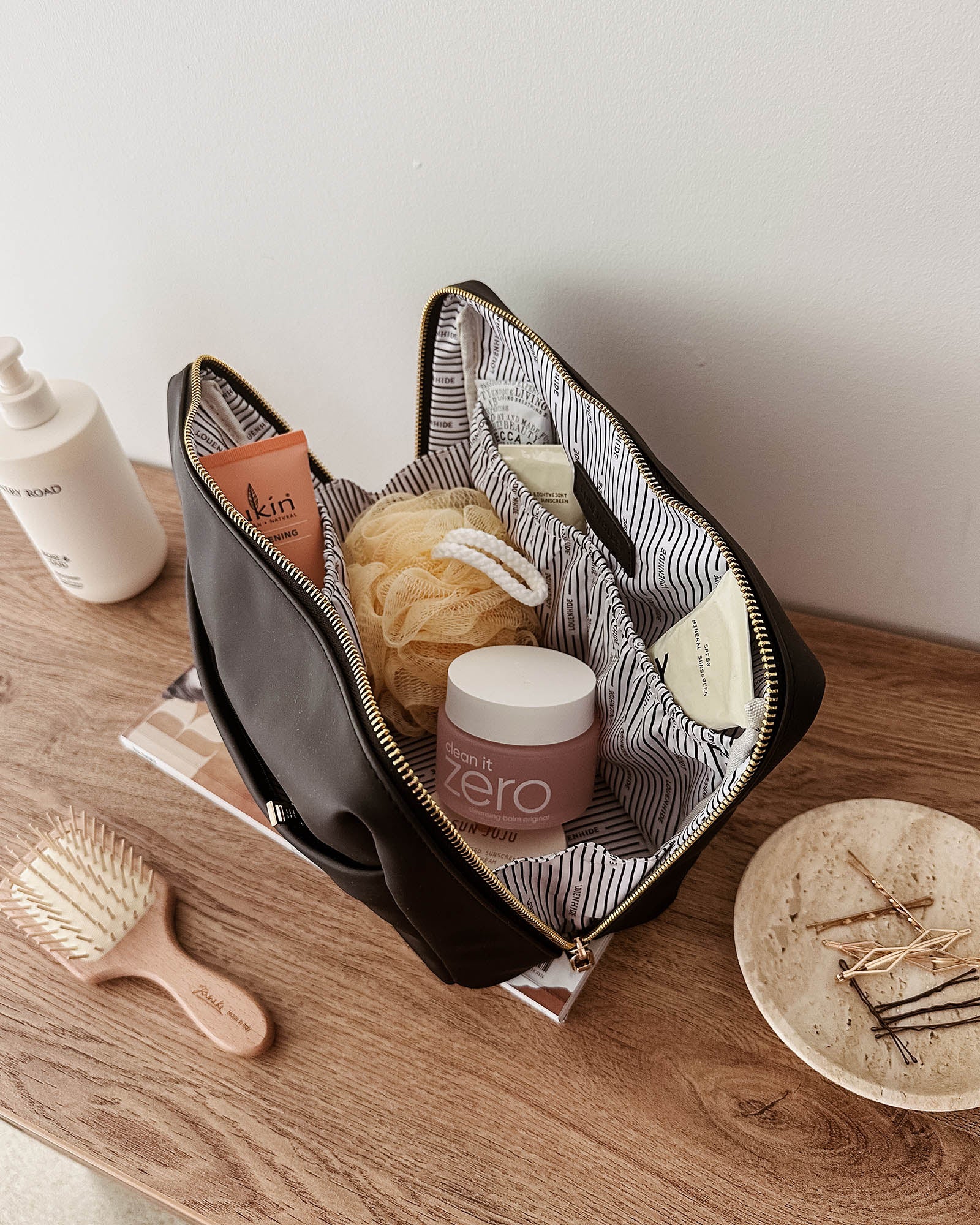 VANESSA COSMETIC CASE