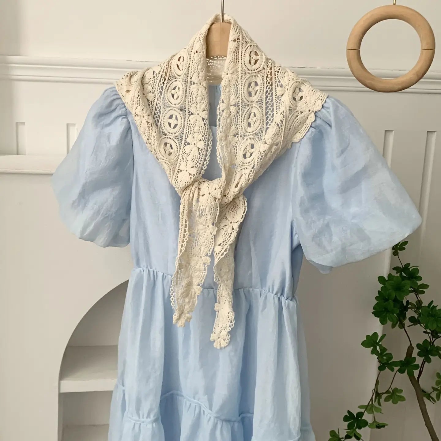 LACE TRIANGLE SCARF