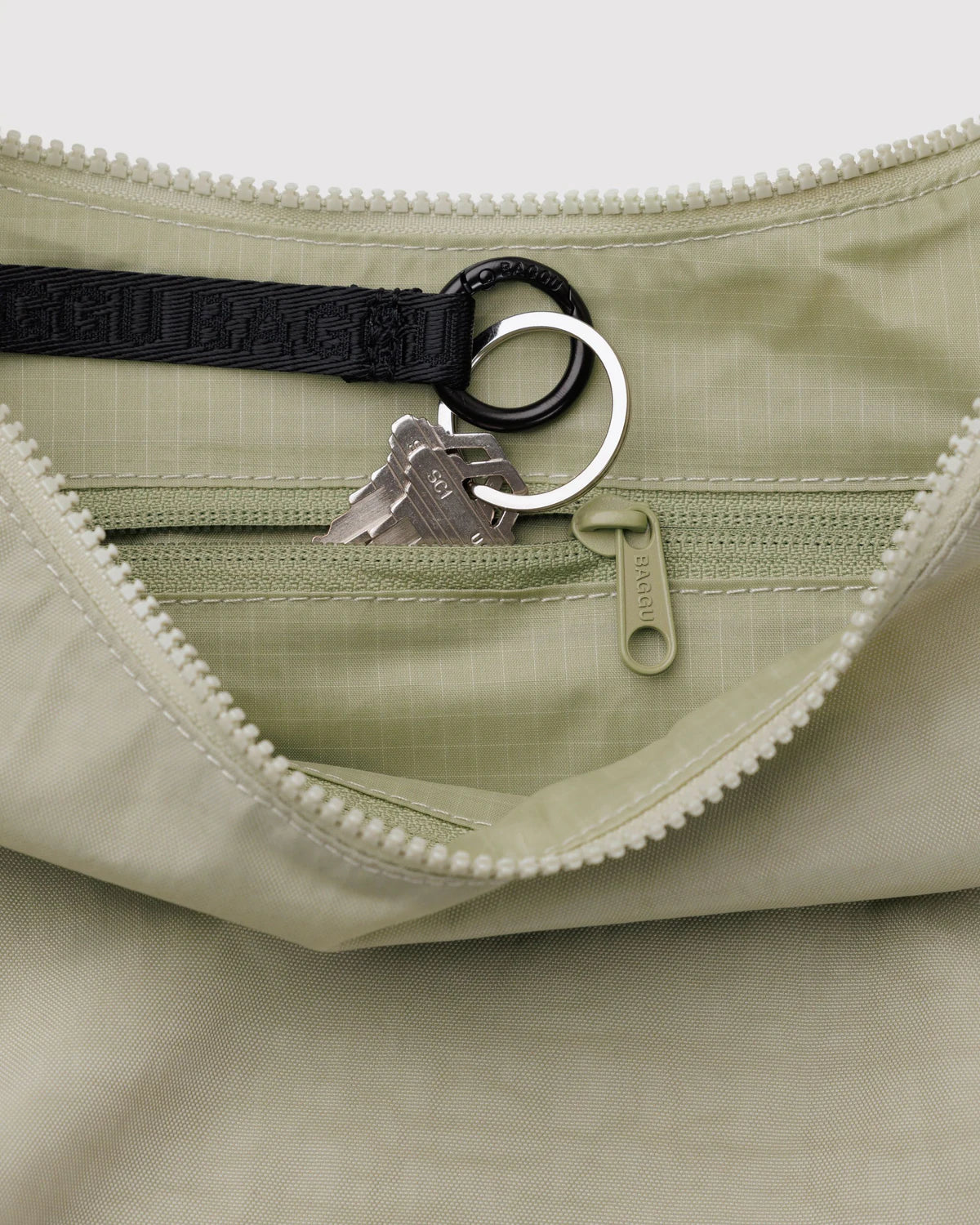 MEDIUM CRESCENT BAG