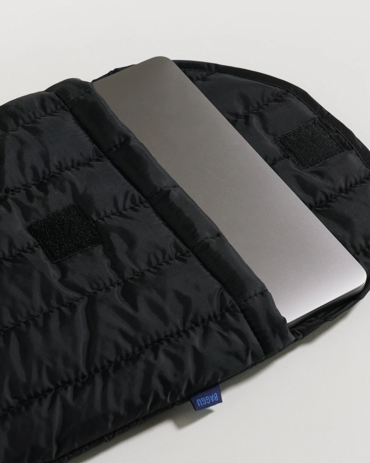 16" PUFFY LAPTOP SLEEVE