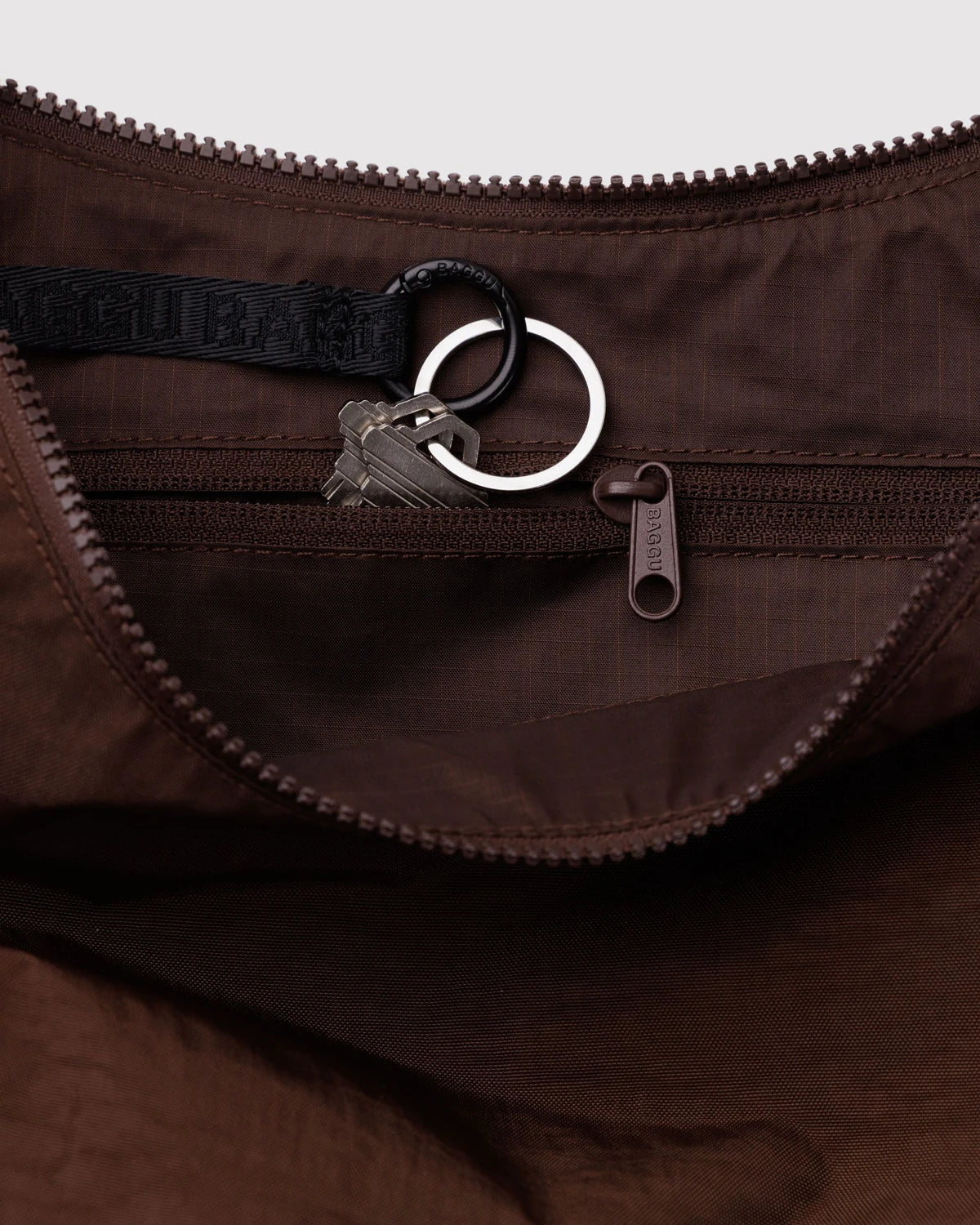 MEDIUM CRESCENT BAG
