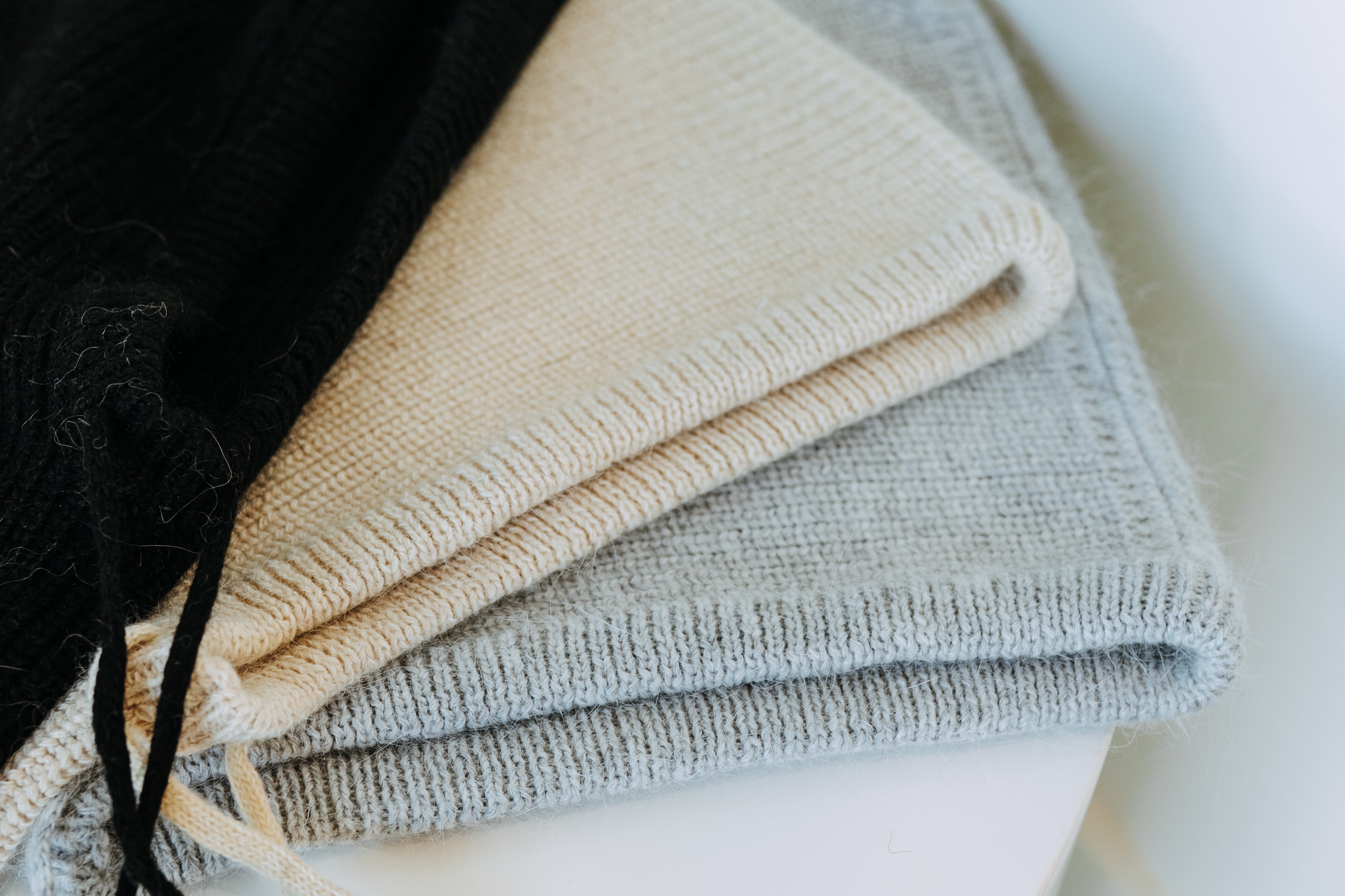 DRAWSTRING BALACLAVA