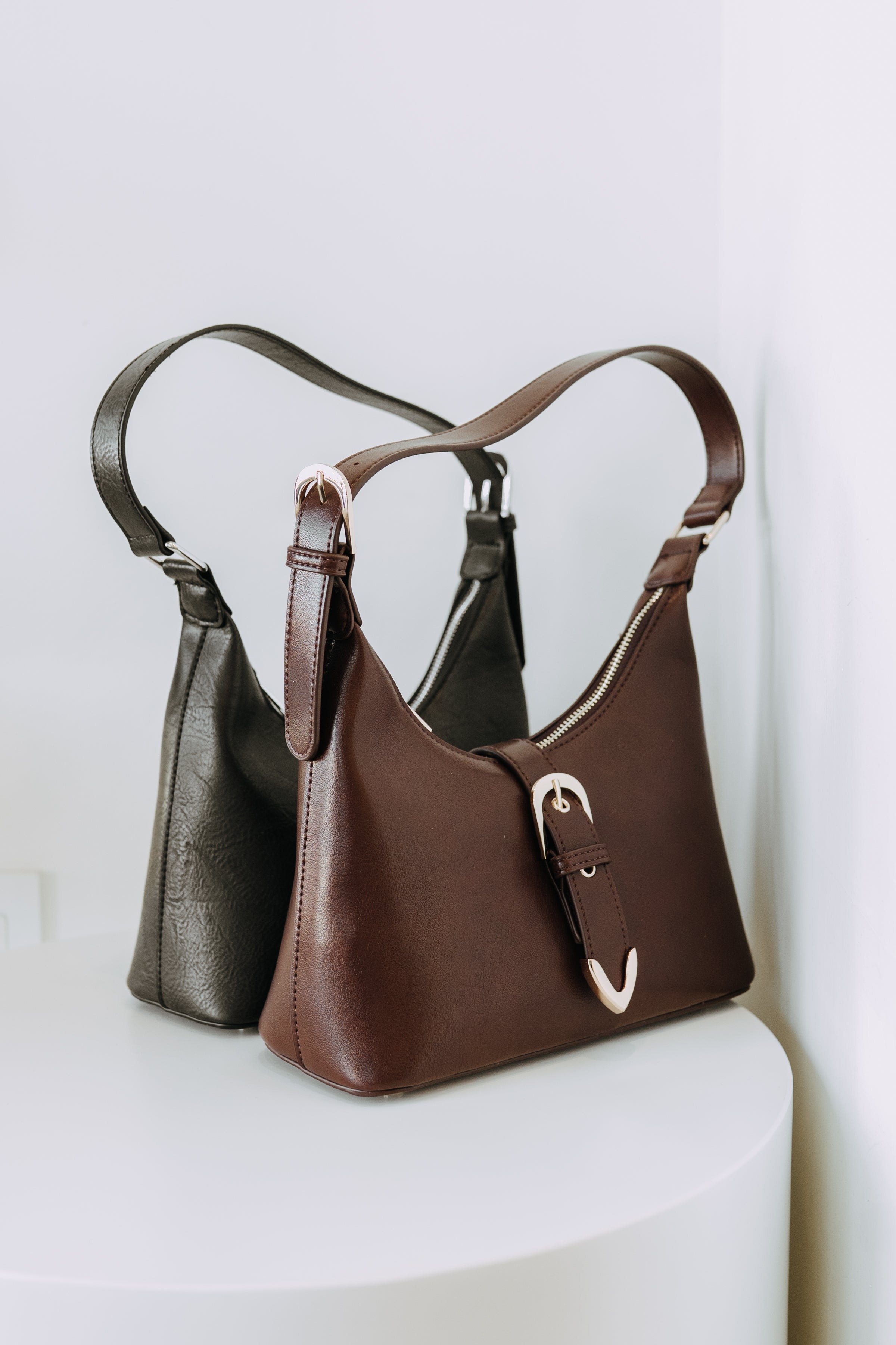 LYRA SHOULDER BAG