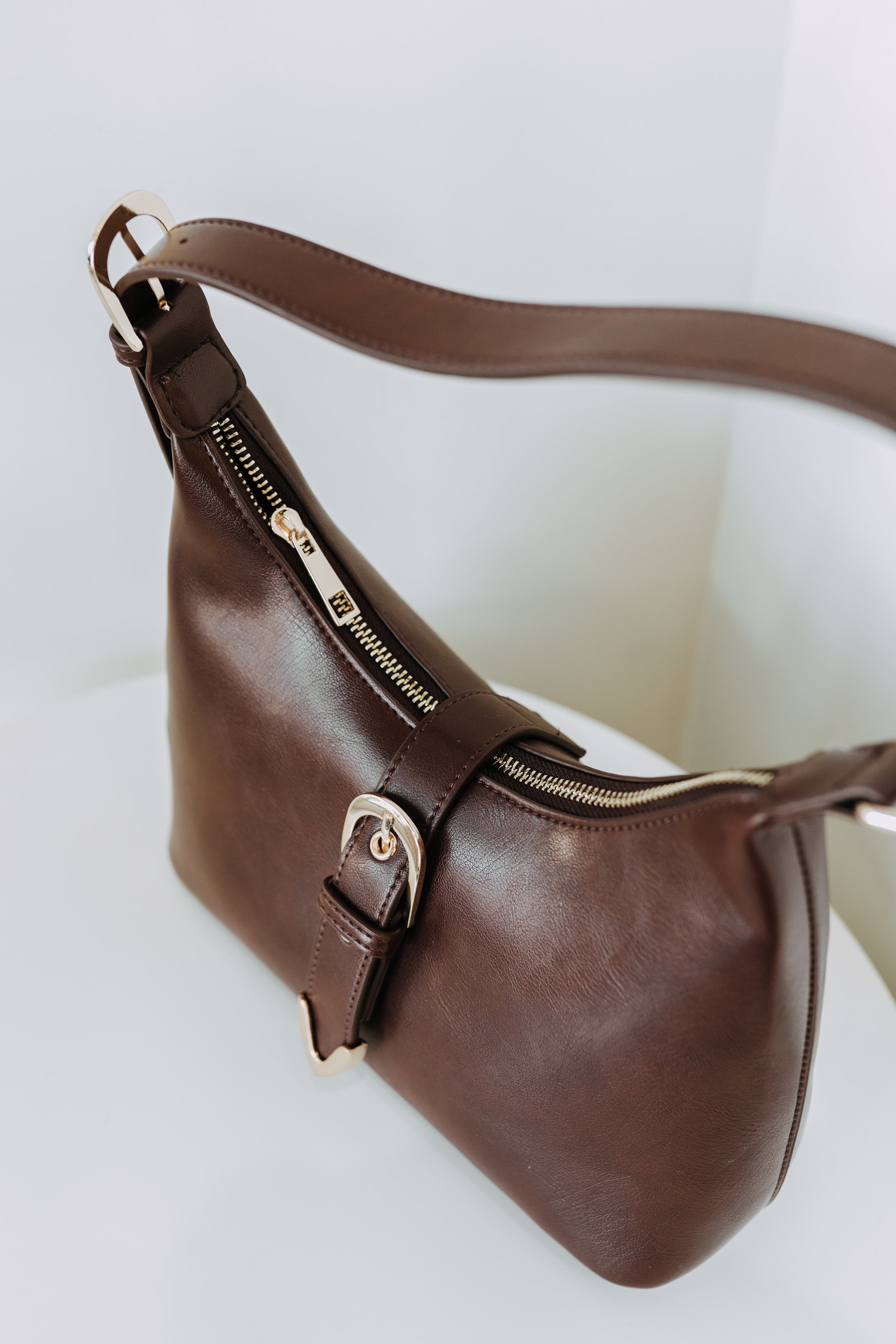 LYRA SHOULDER BAG