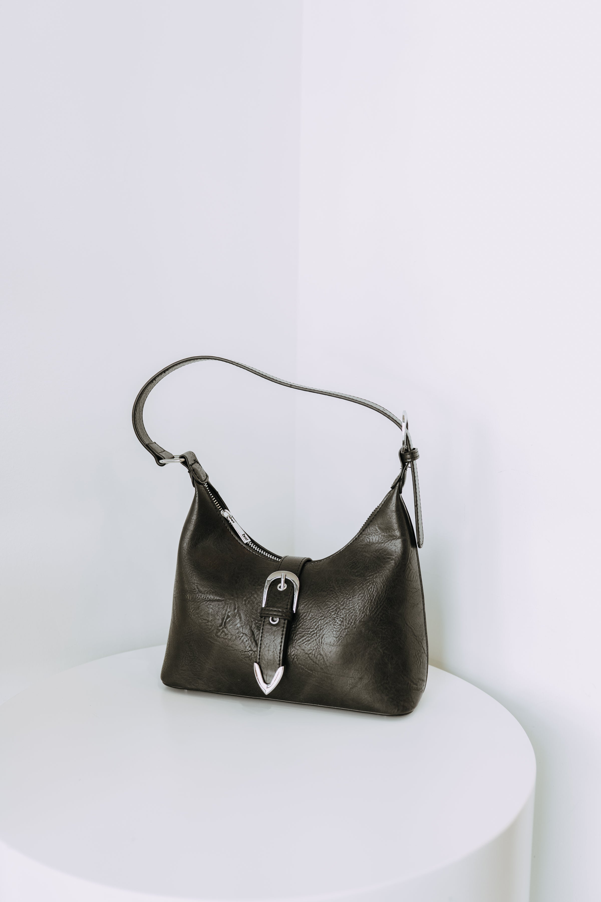 LYRA SHOULDER BAG