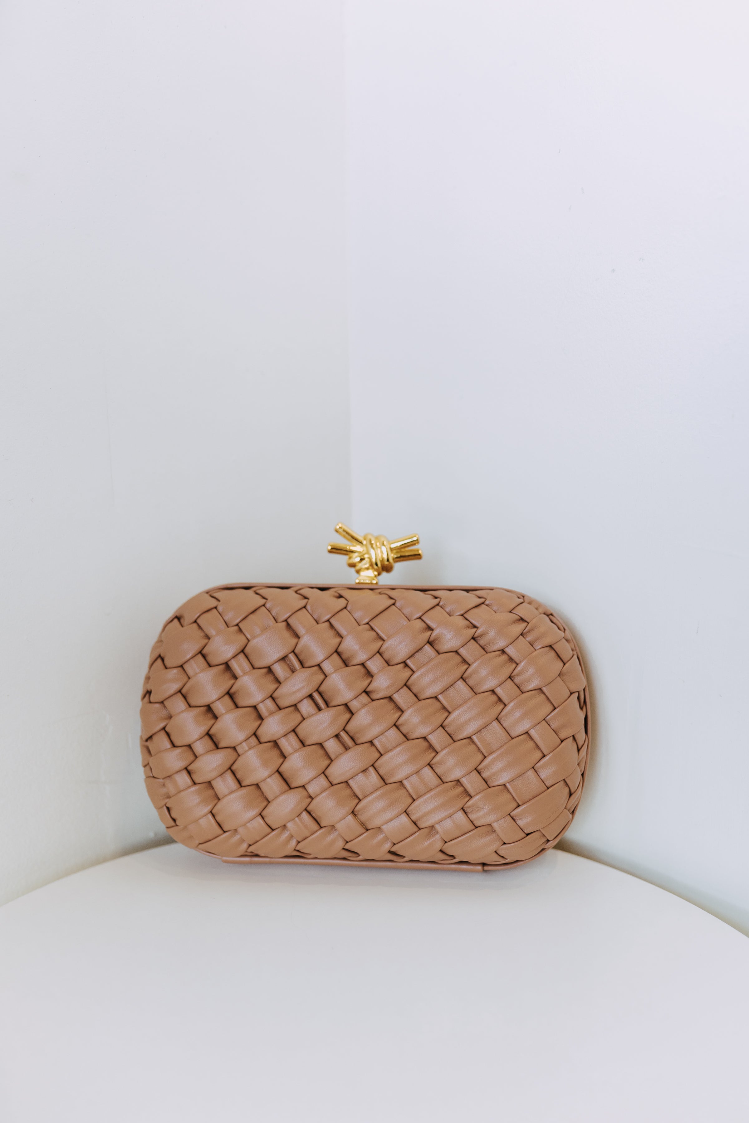 WOVEN KNOT CLUTCH