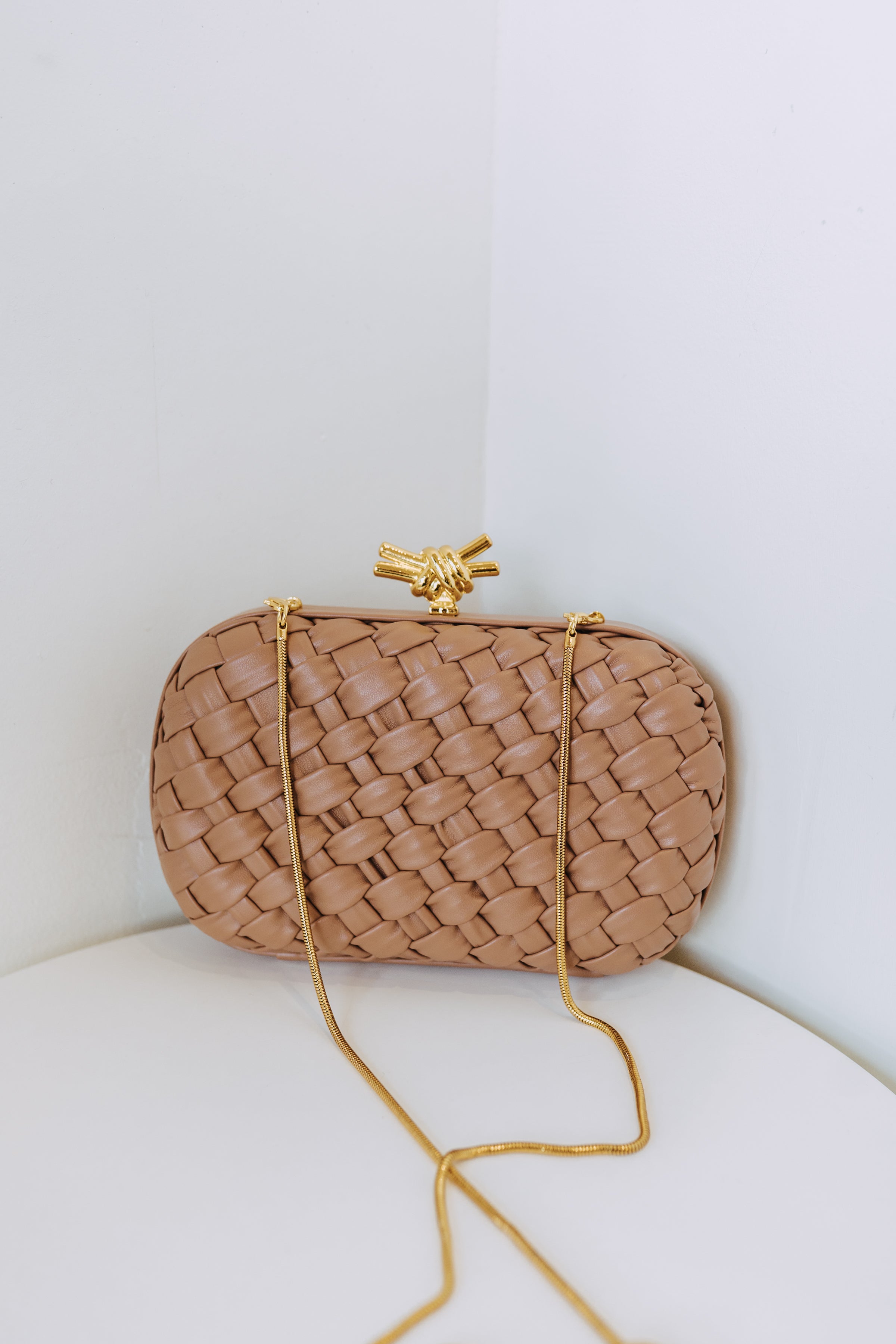 WOVEN KNOT CLUTCH