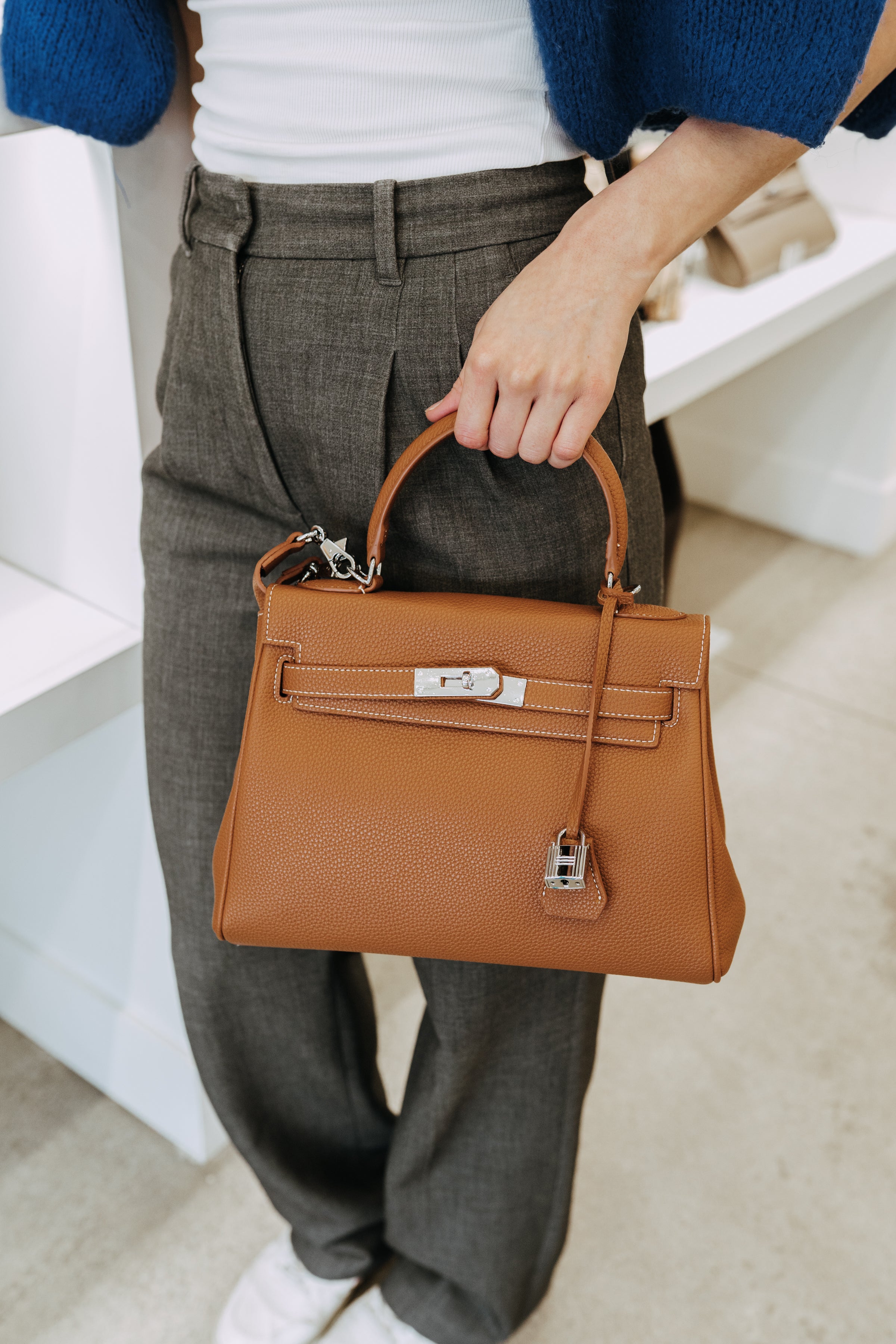 LATTE TOP HANDLE BAG