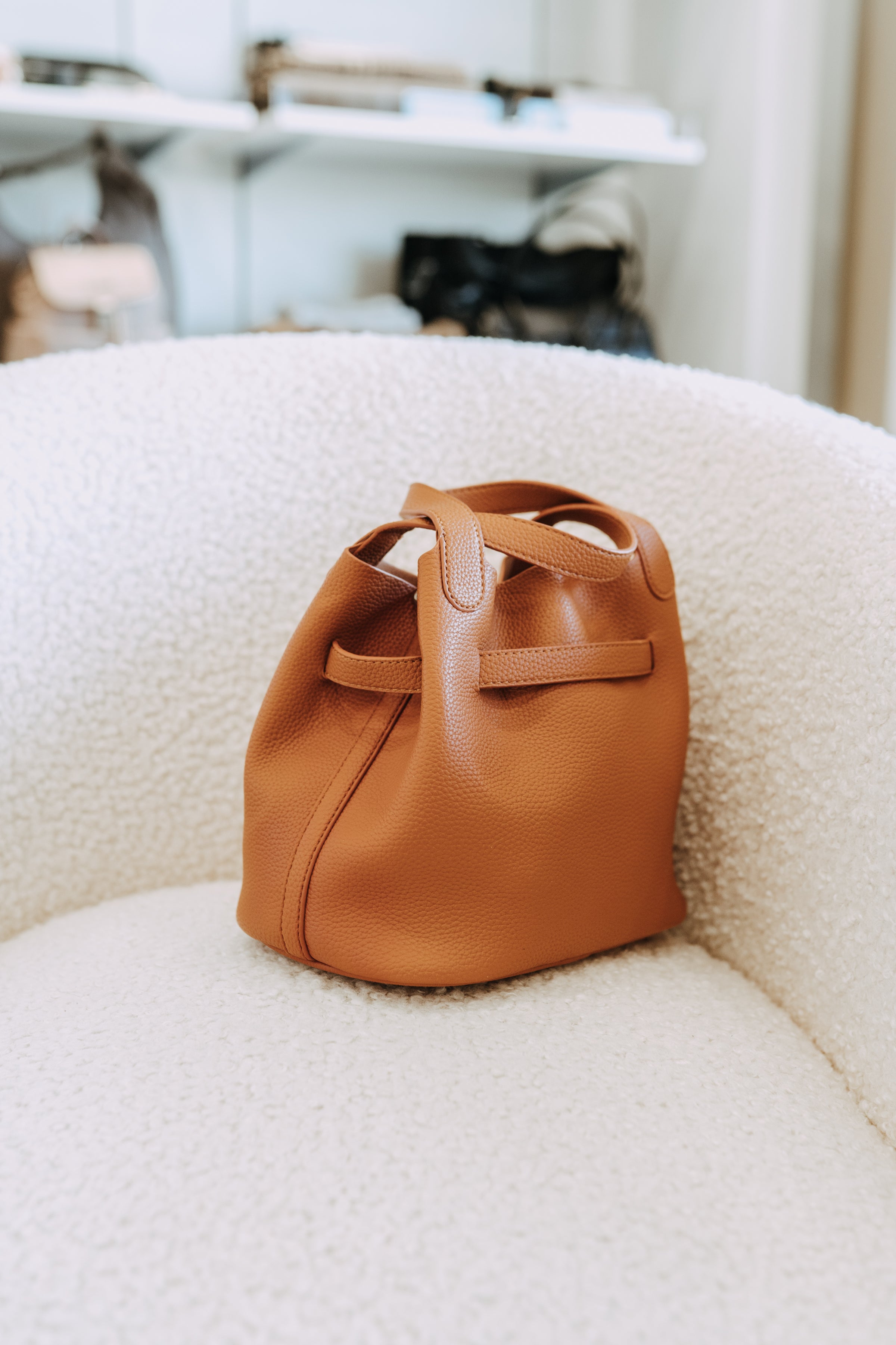 PORCHA TOP HANDLE BAG