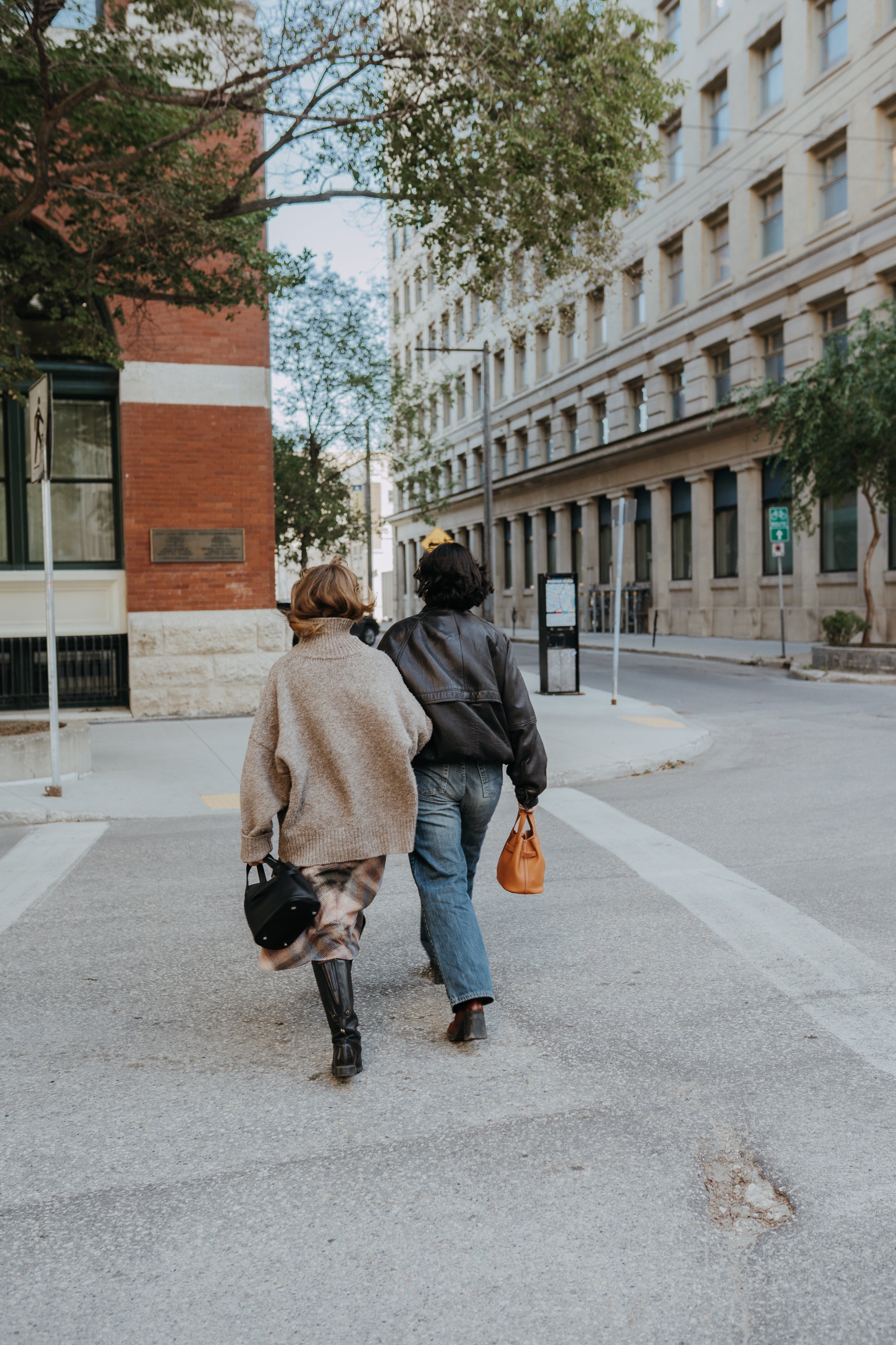 PORCHA TOP HANDLE BAG