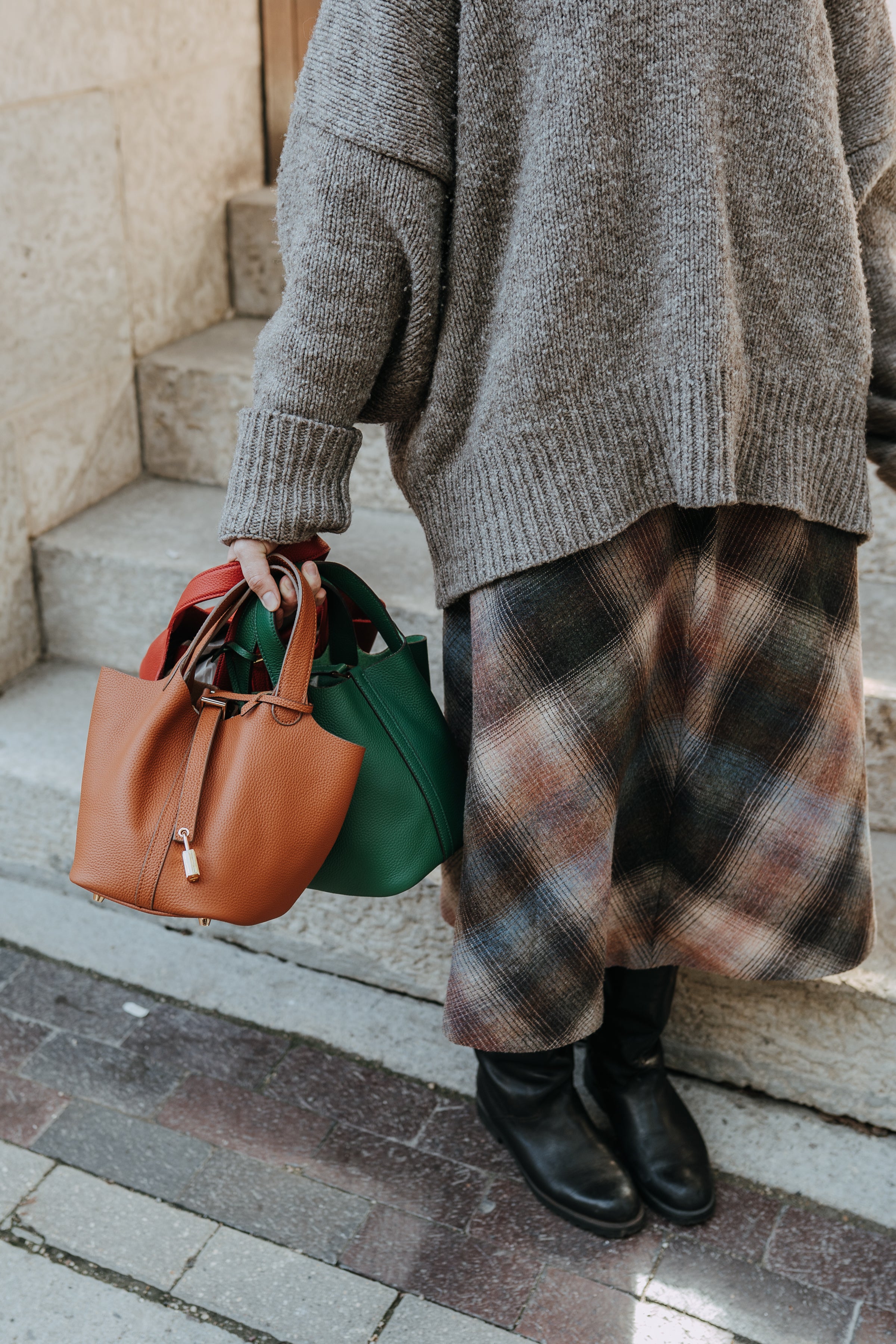 LIANE TOP HANDLE BAG