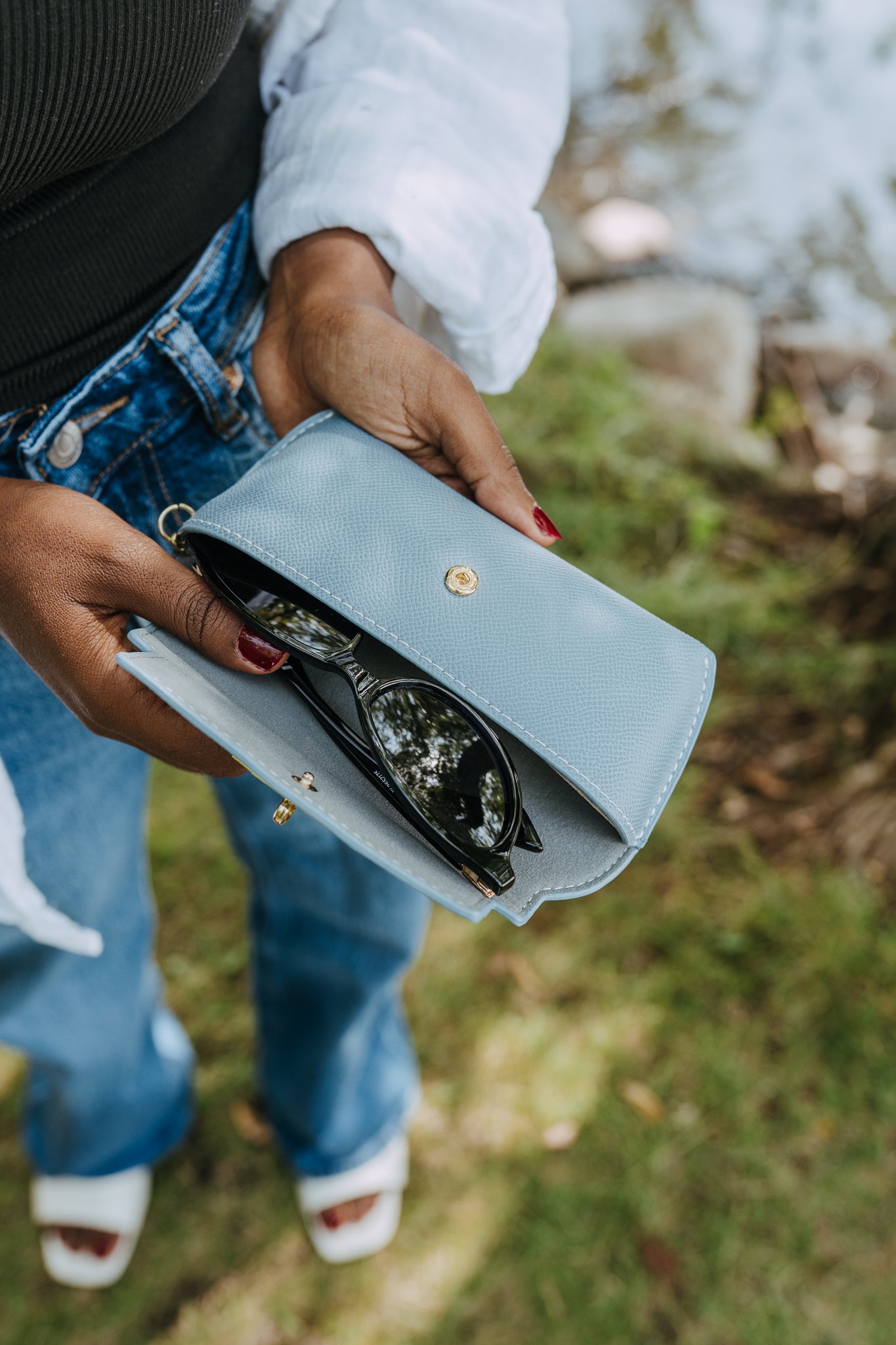 SUNGLASS CASE