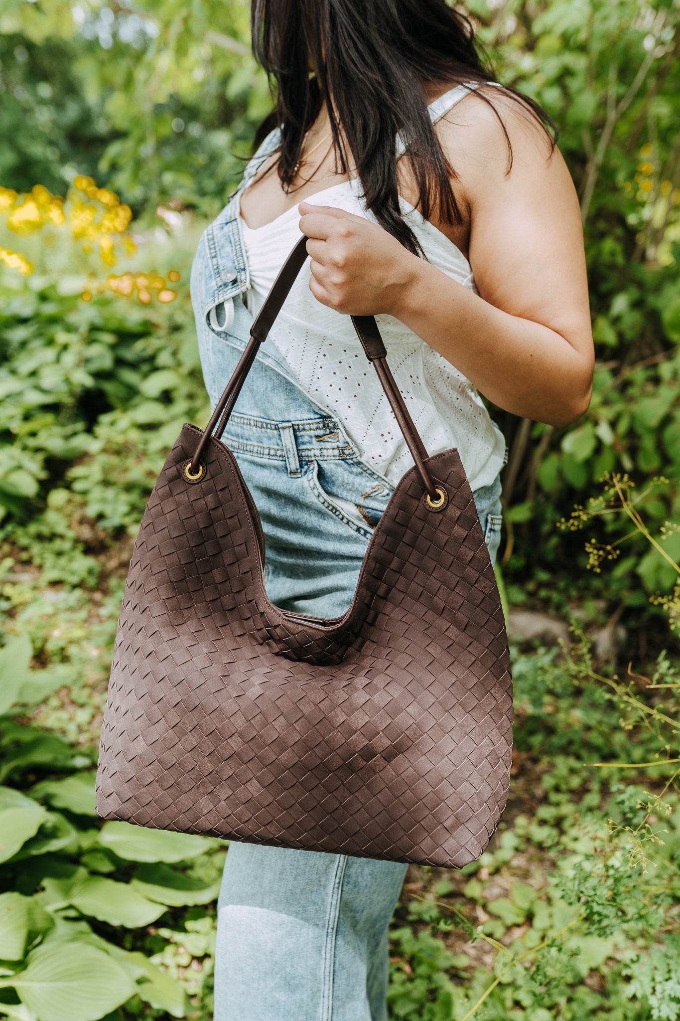LUCY SHOULDER BAG