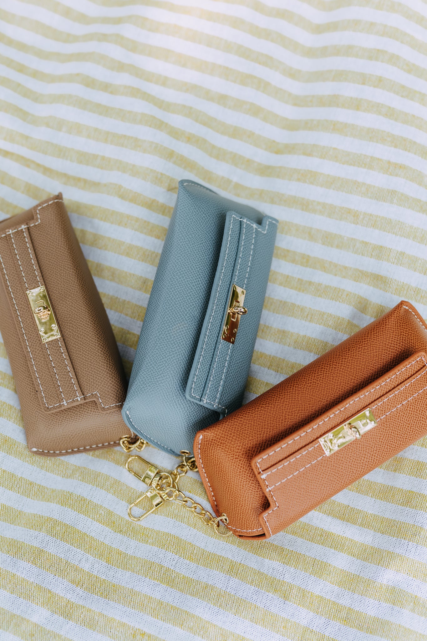 SUNGLASS CASE