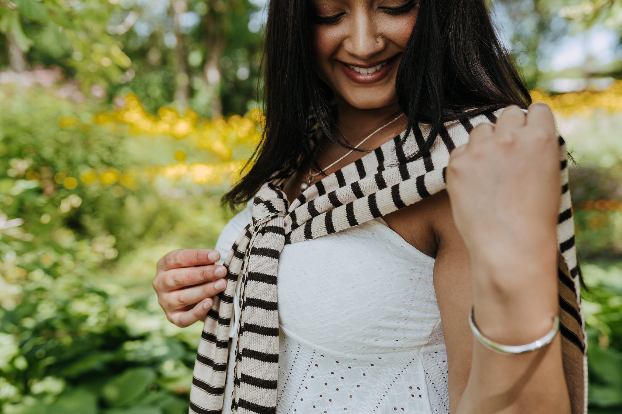 STRIPED SHOULDER SCARF