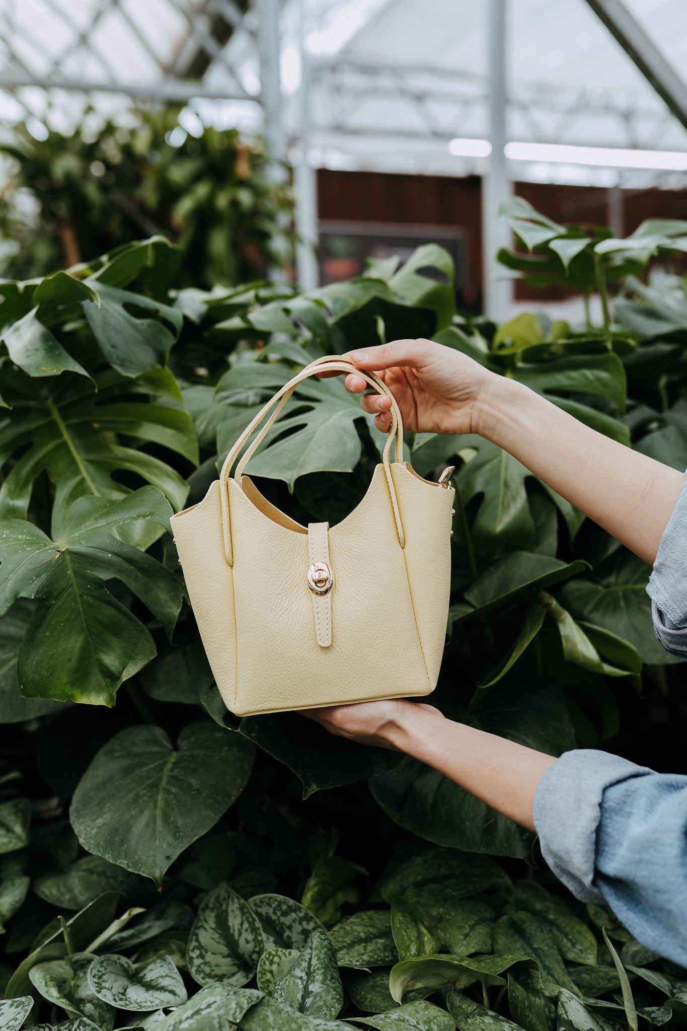 GINEVRA LEATHER TOP HANDLE