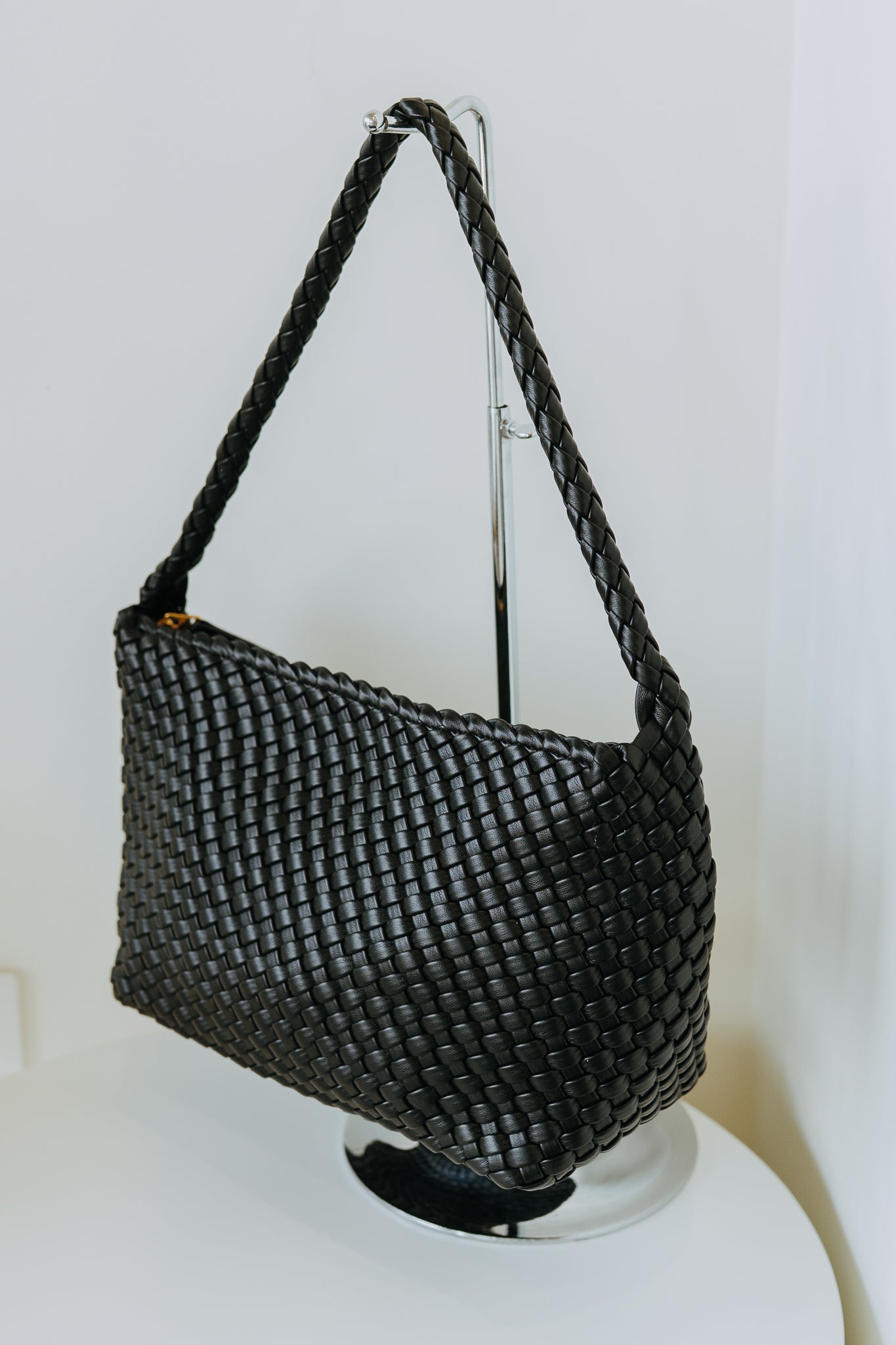 SOHO WOVEN BAG