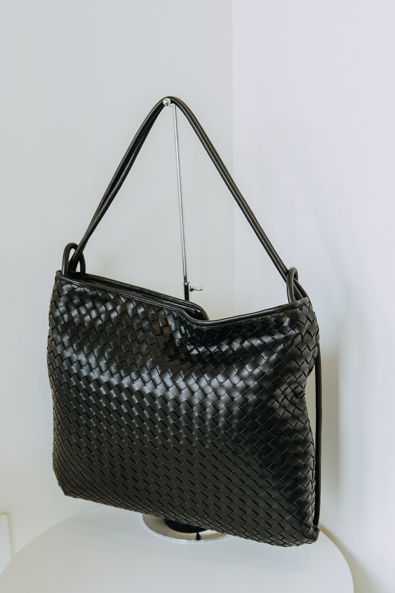 DOWNTOWN WOVEN BAG