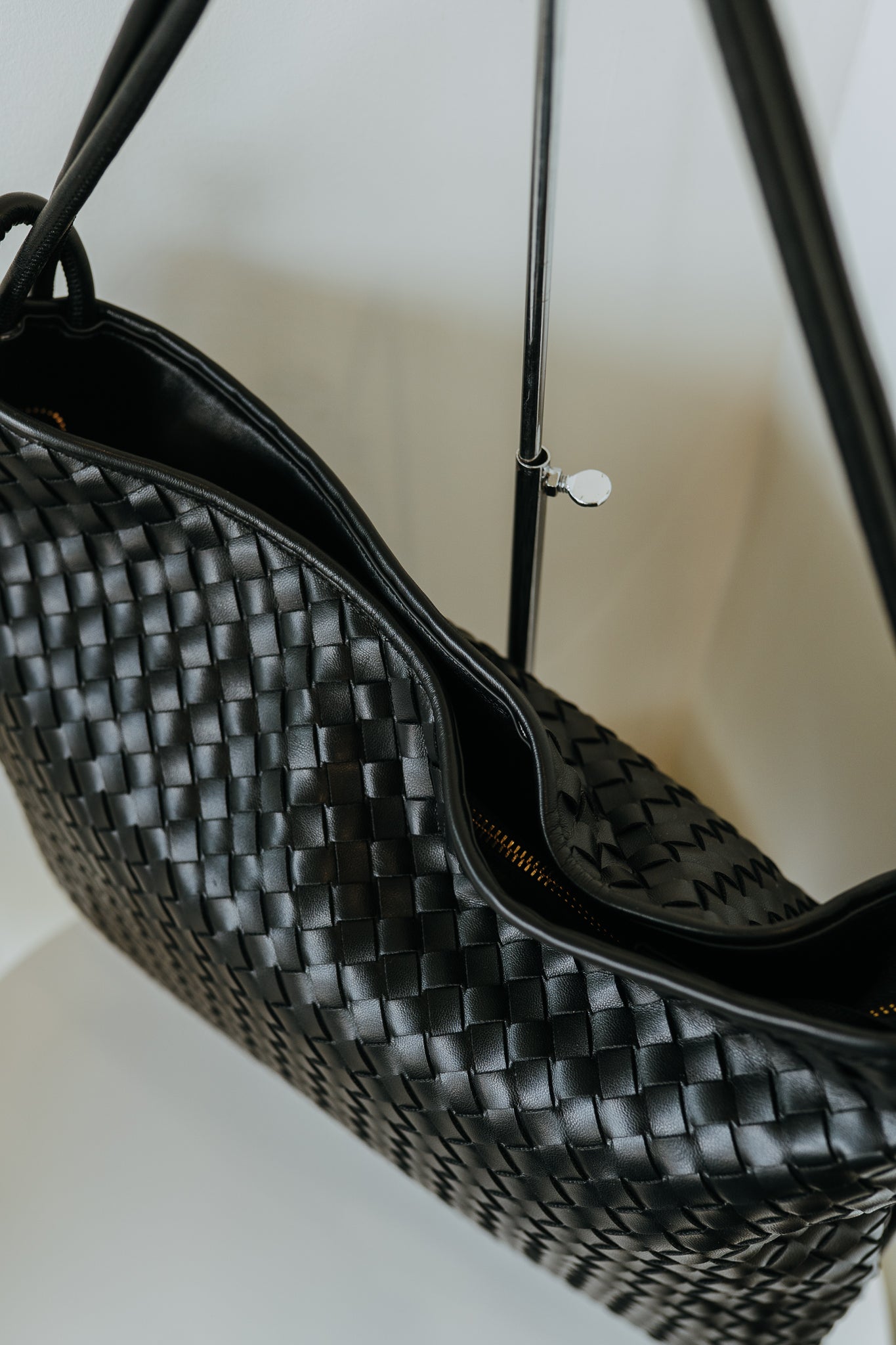 DOWNTOWN WOVEN BAG