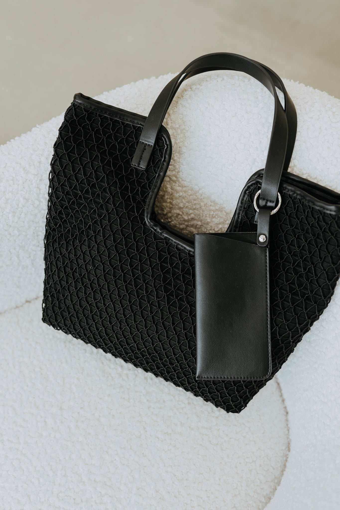 GEOMETRIC WOVEN TOTE