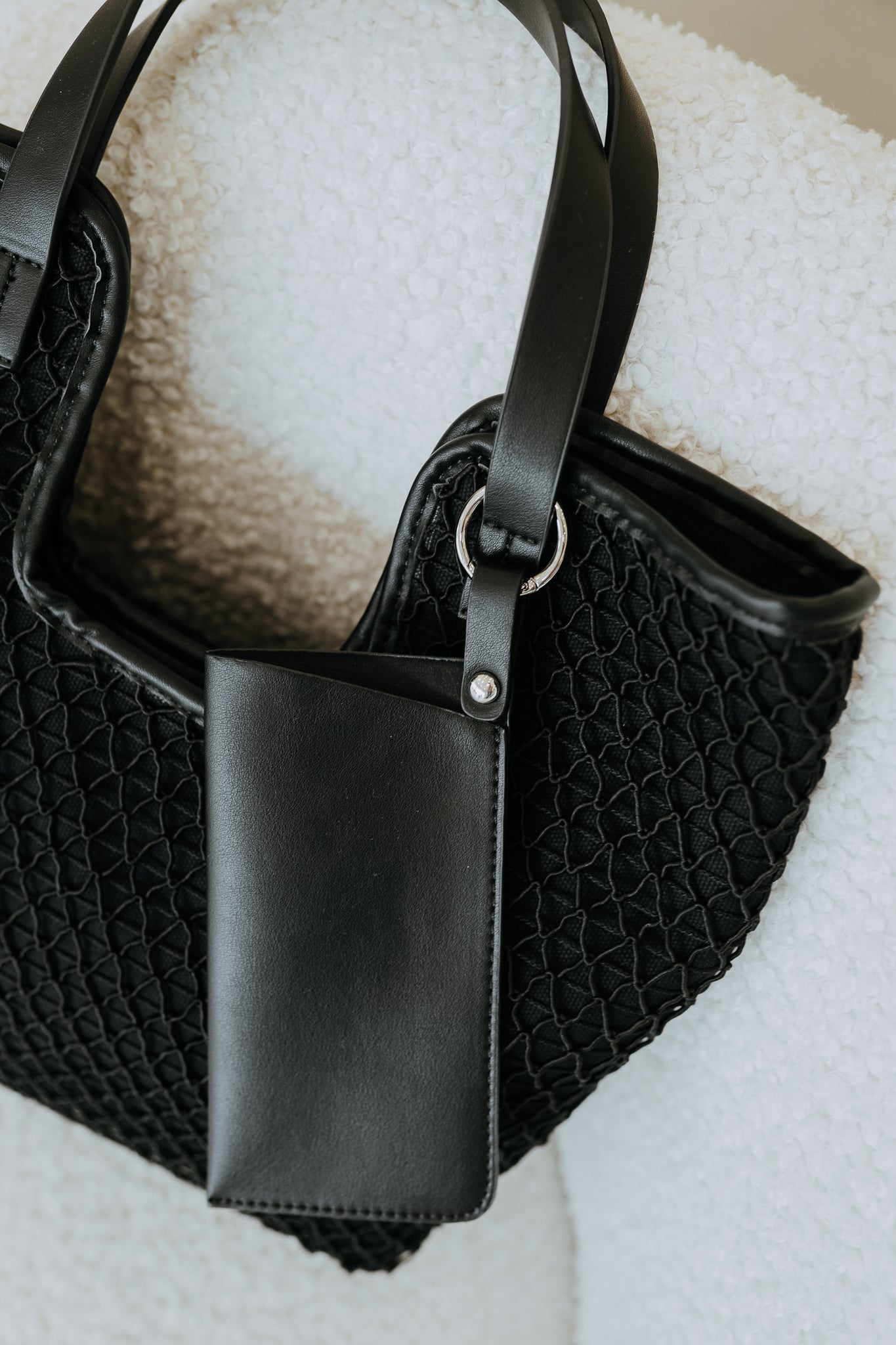 GEOMETRIC WOVEN TOTE