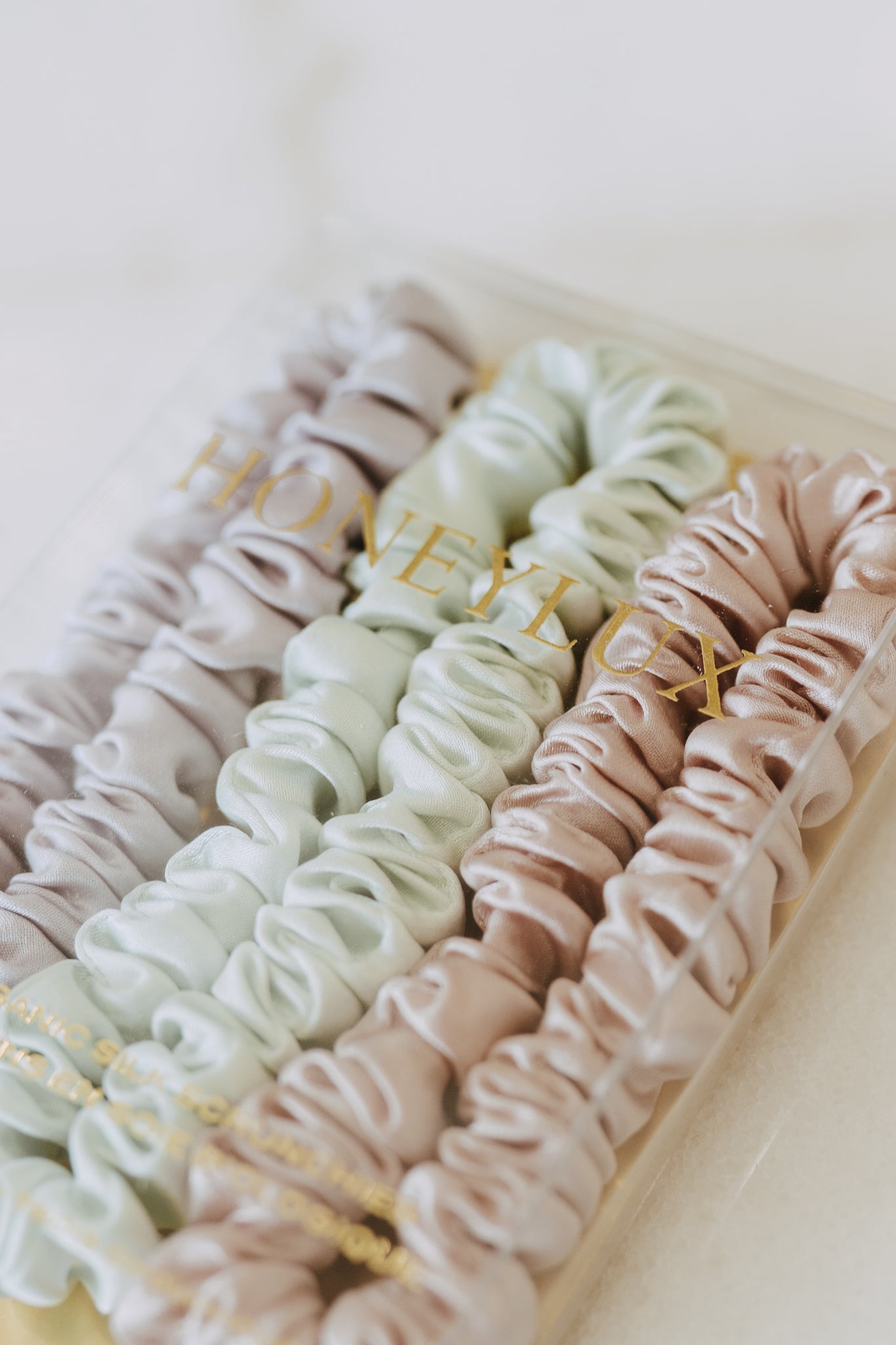 SILK SCRUNCHIE SET