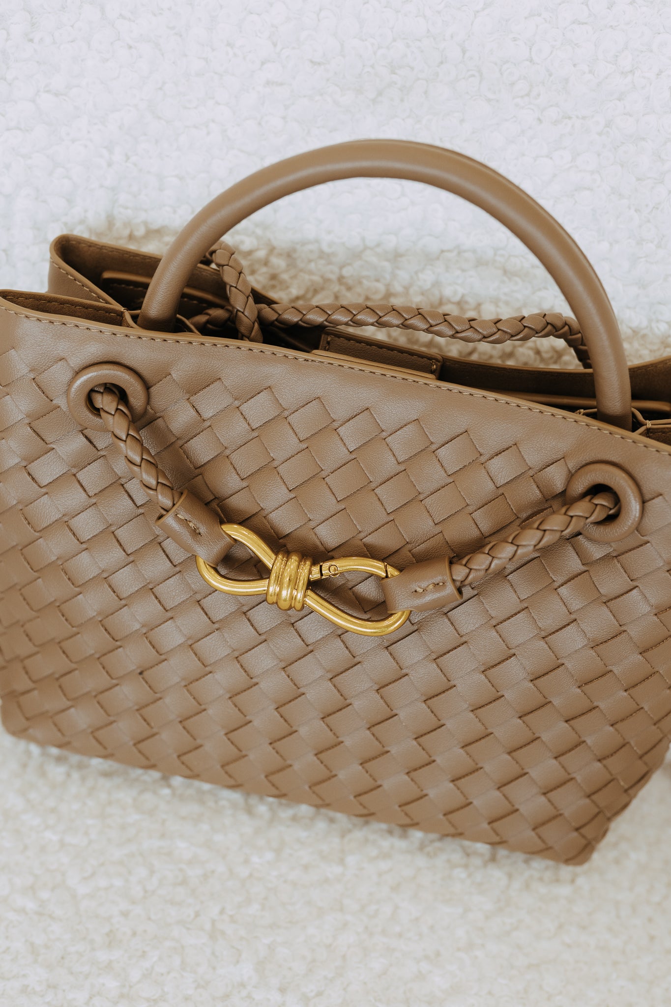 LUCIA WOVEN TOP HANDLE