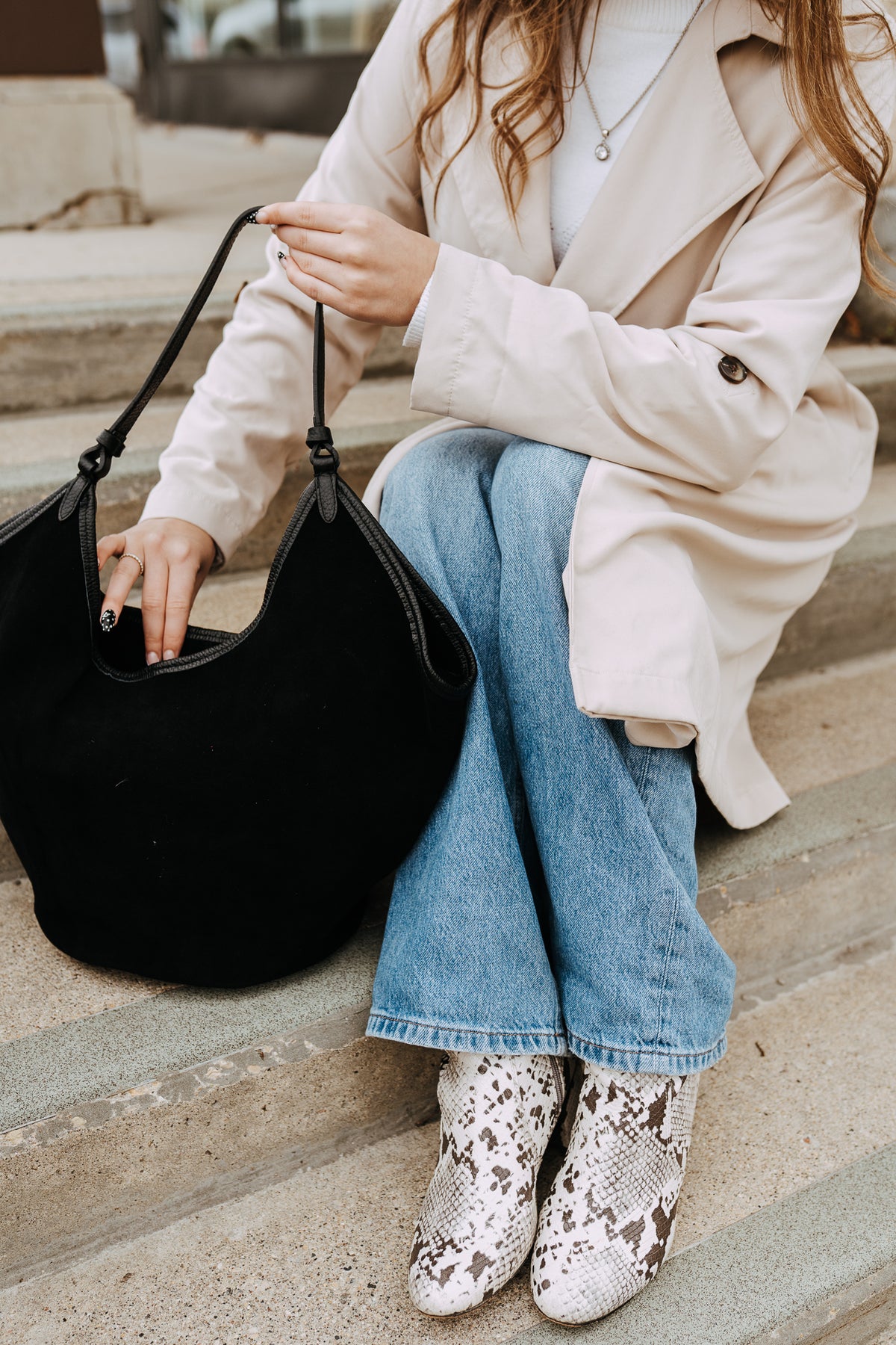 STAKA SUEDE TOTE