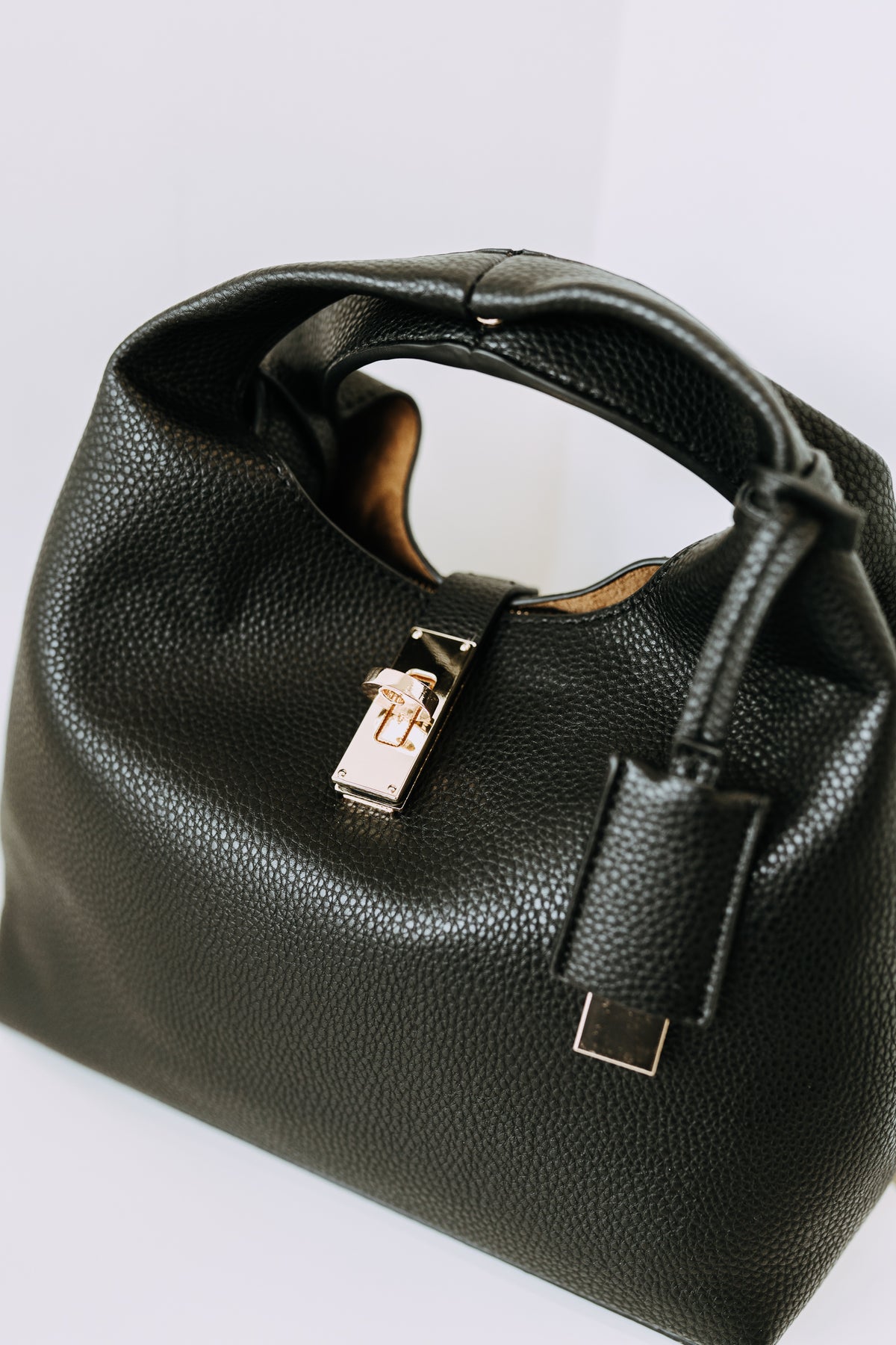 CLEO TOP HANDLE