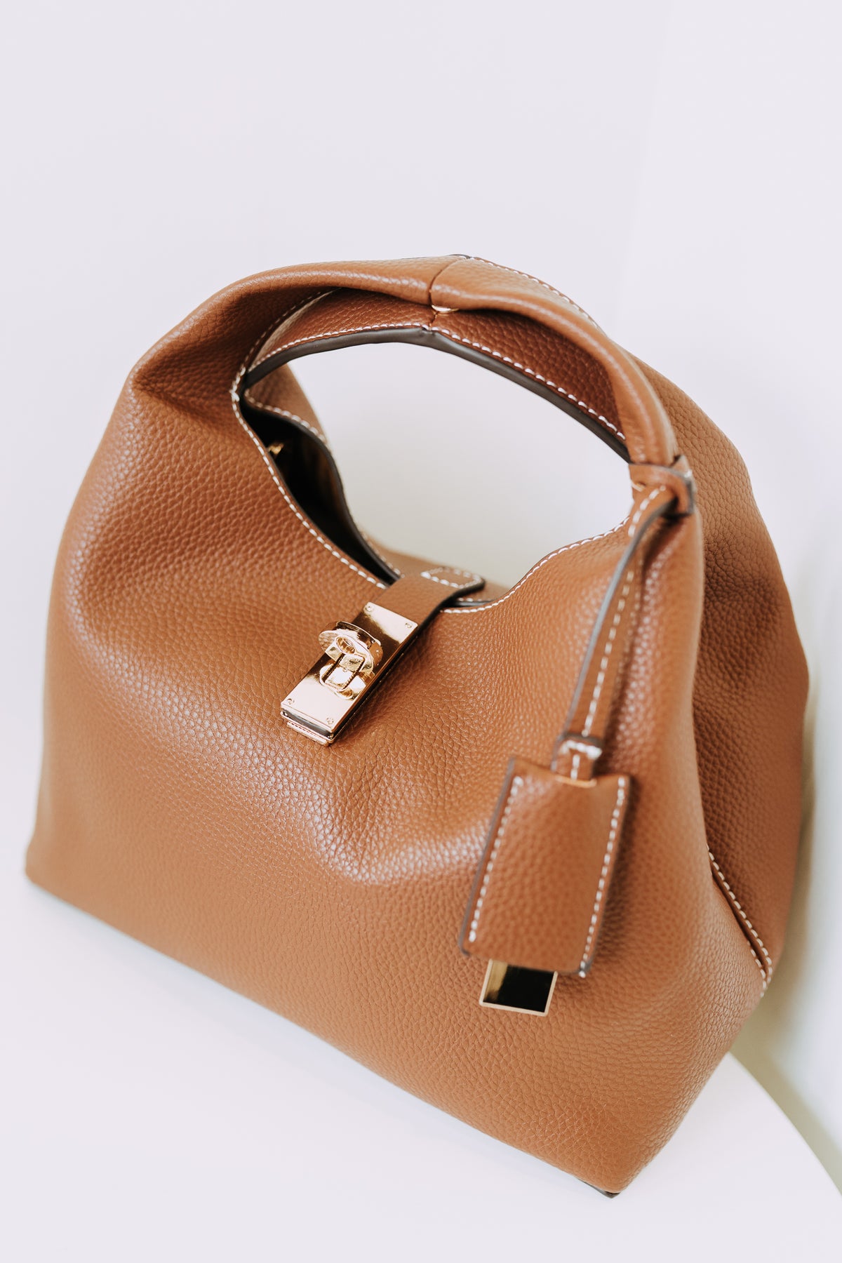 CLEO TOP HANDLE